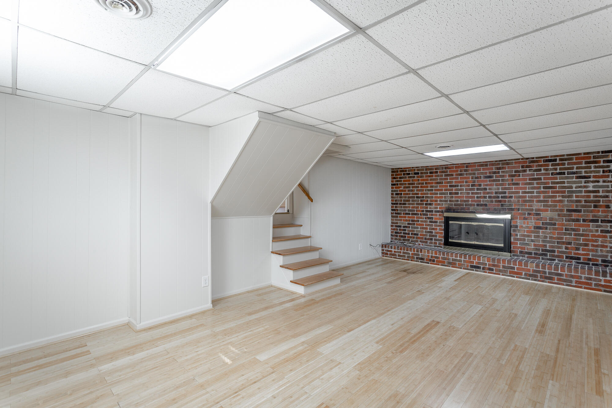 935 Kennington Hills Drive