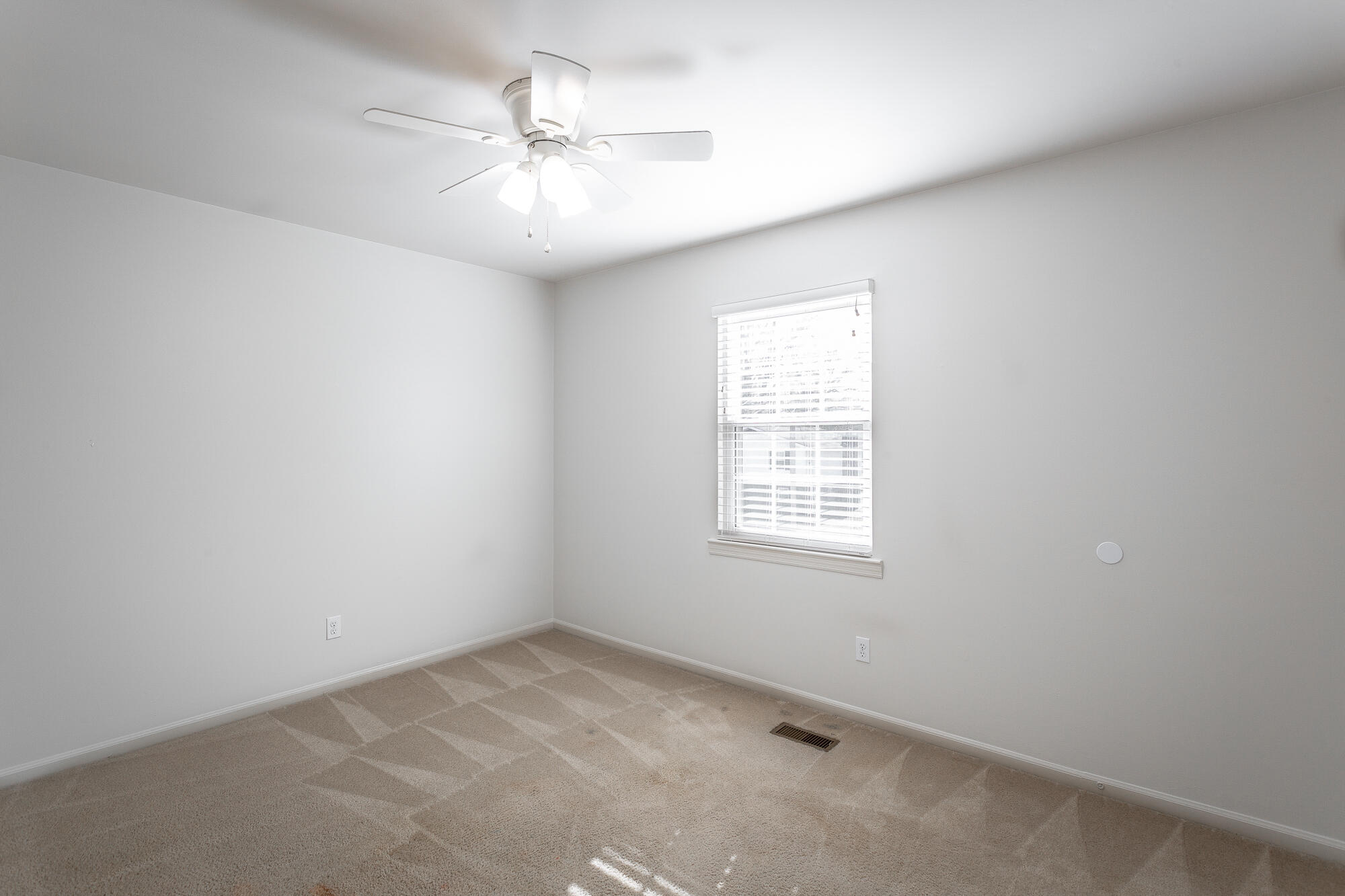 935 Kennington Hills Drive