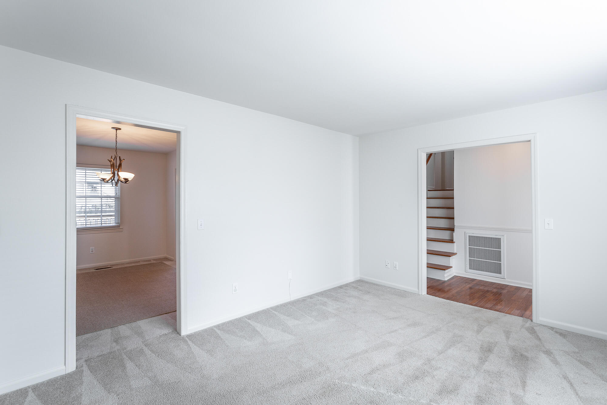 935 Kennington Hills Drive