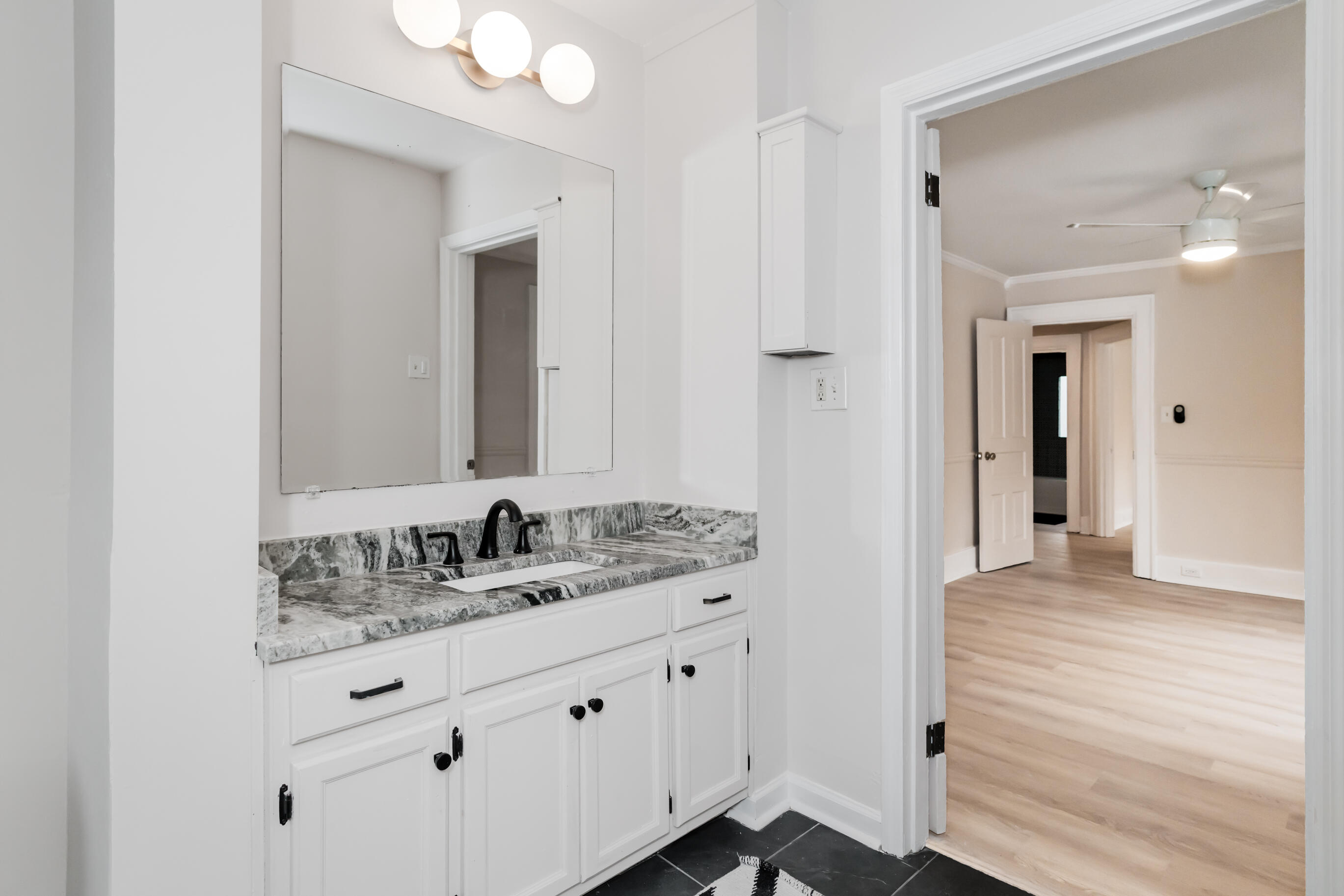 411 Sioux Trail