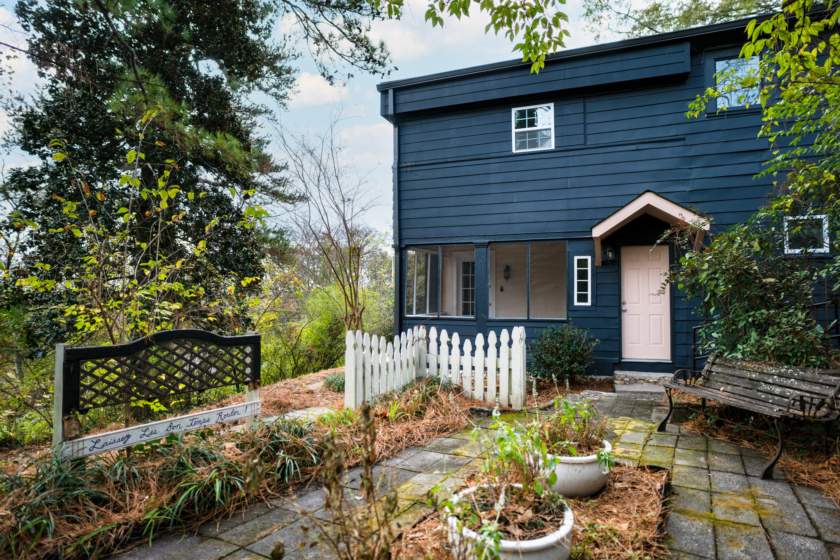 411 Sioux Trail