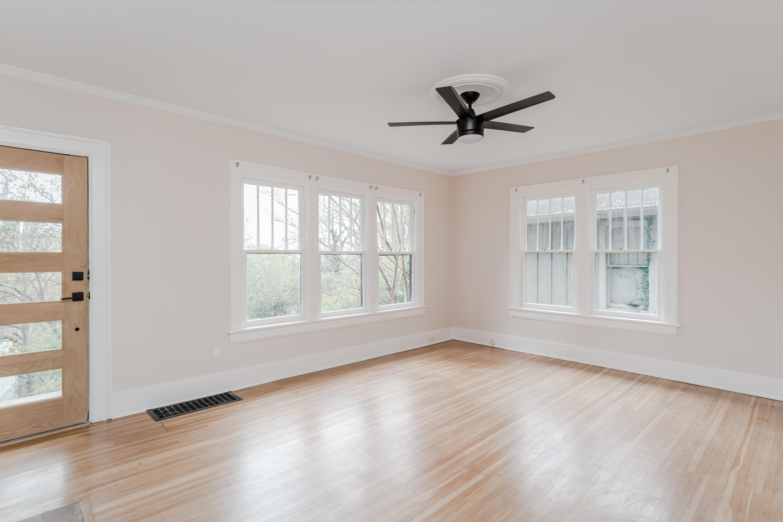 411 Sioux Trail