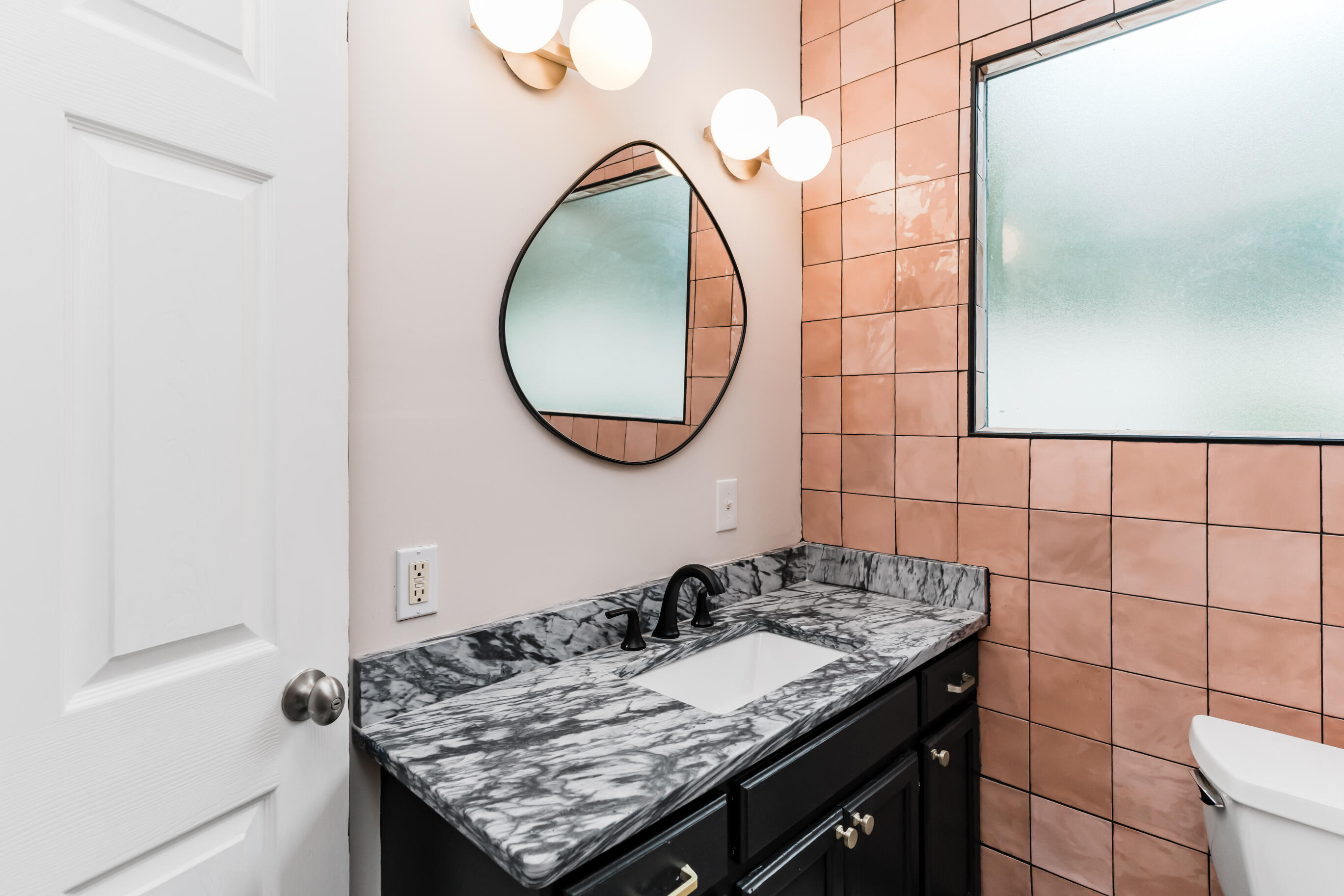 411 Sioux Trail