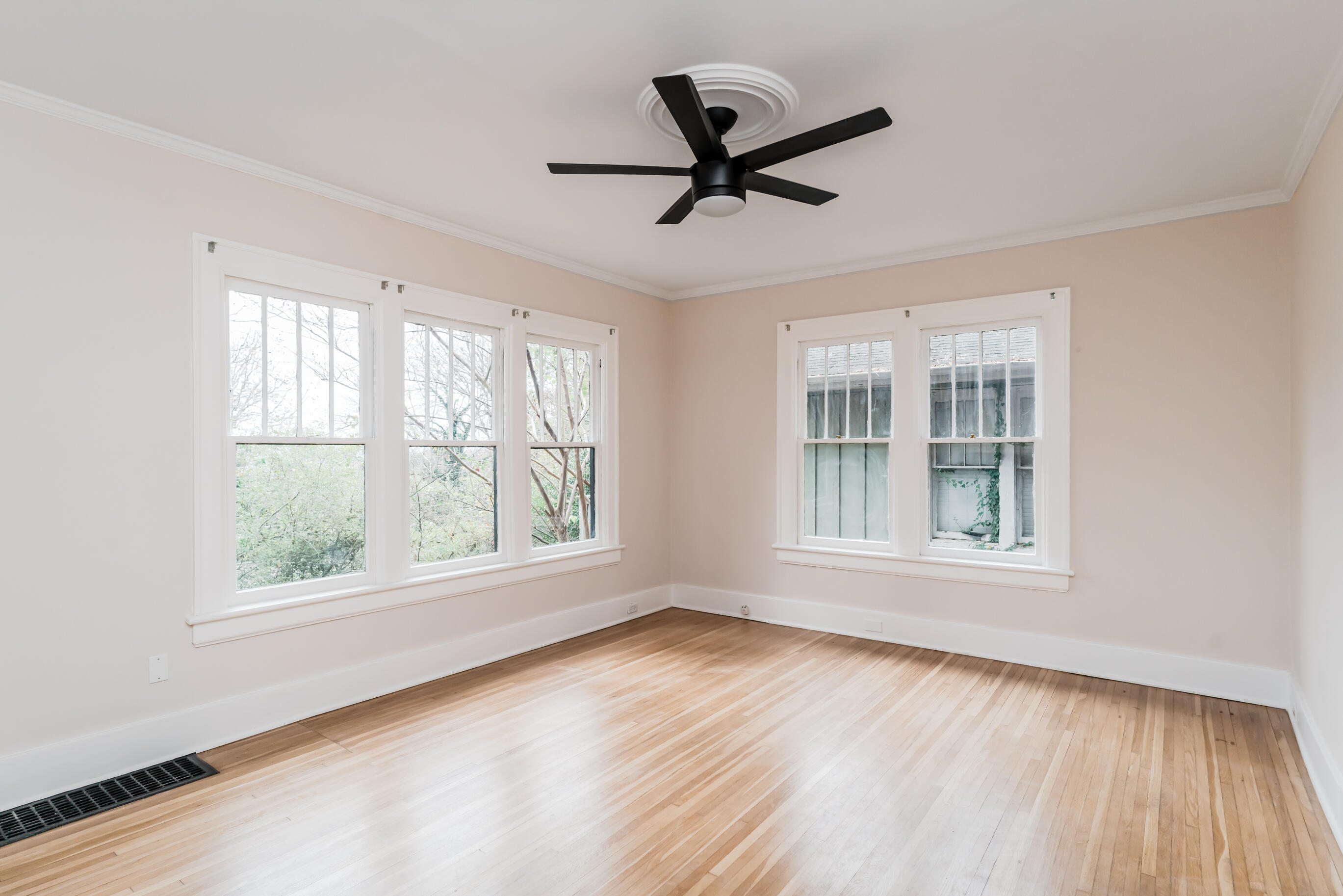411 Sioux Trail