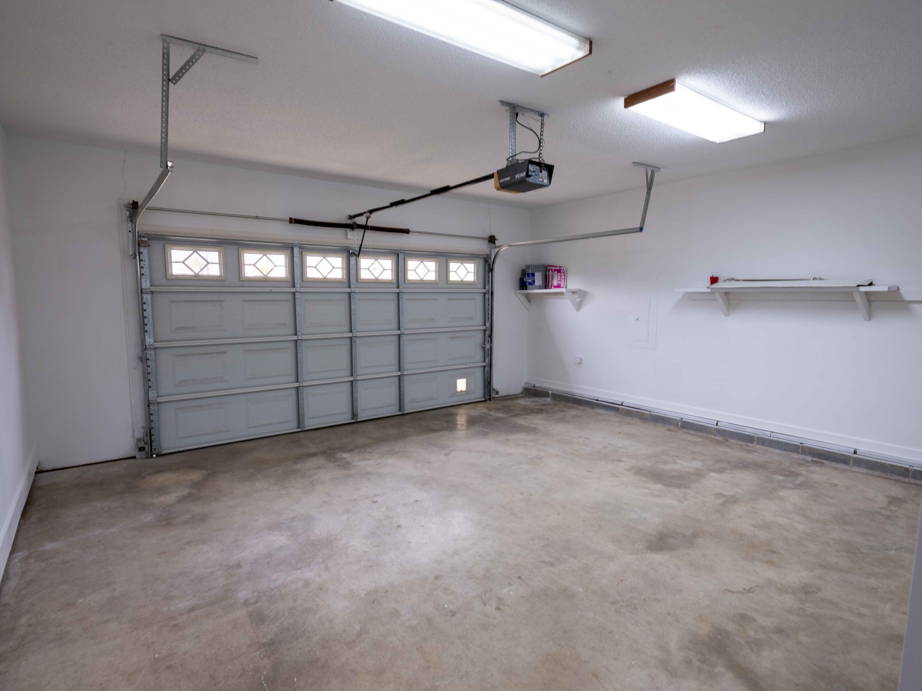 1142 Lightning Drive