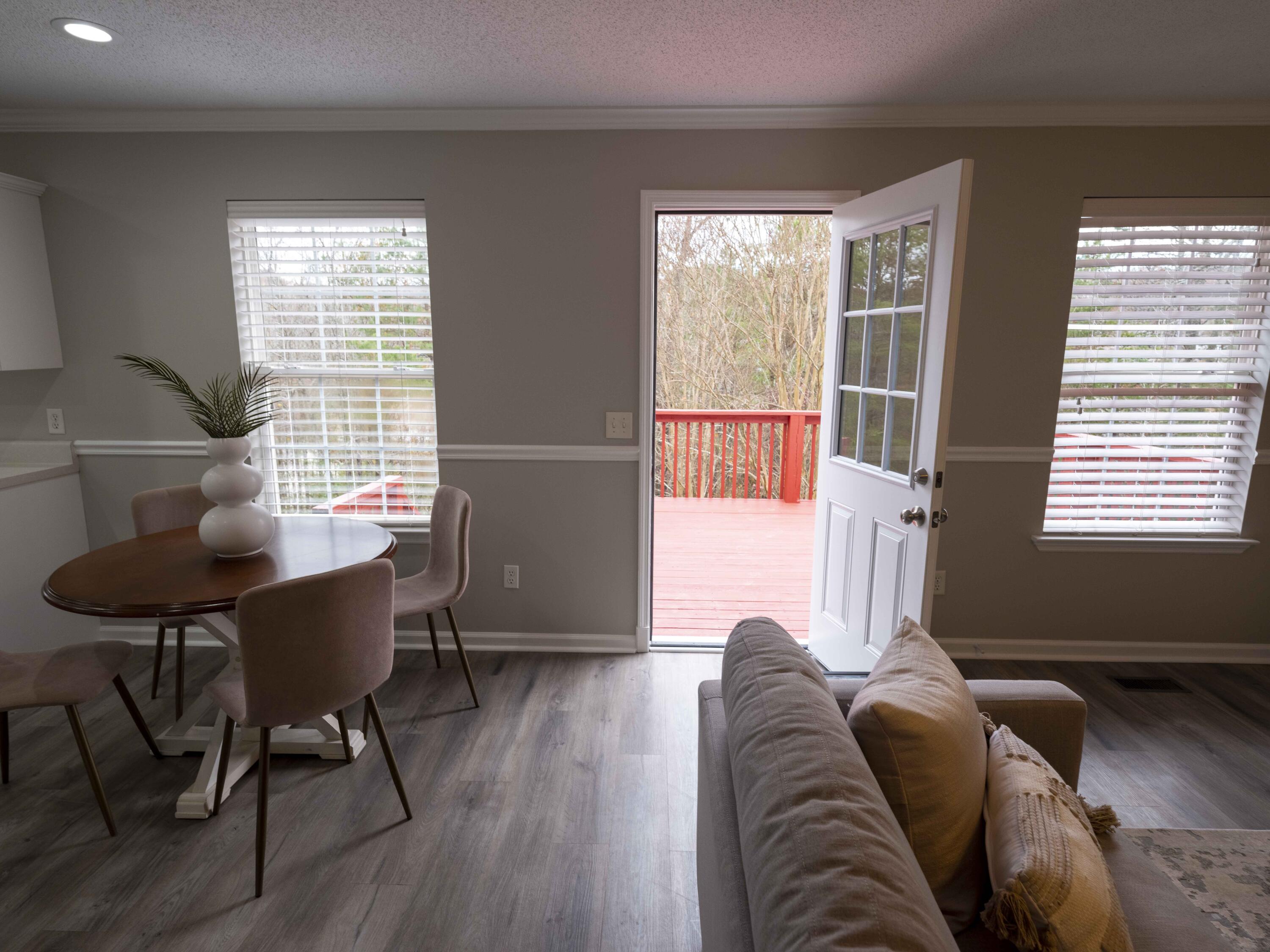 1142 Lightning Drive