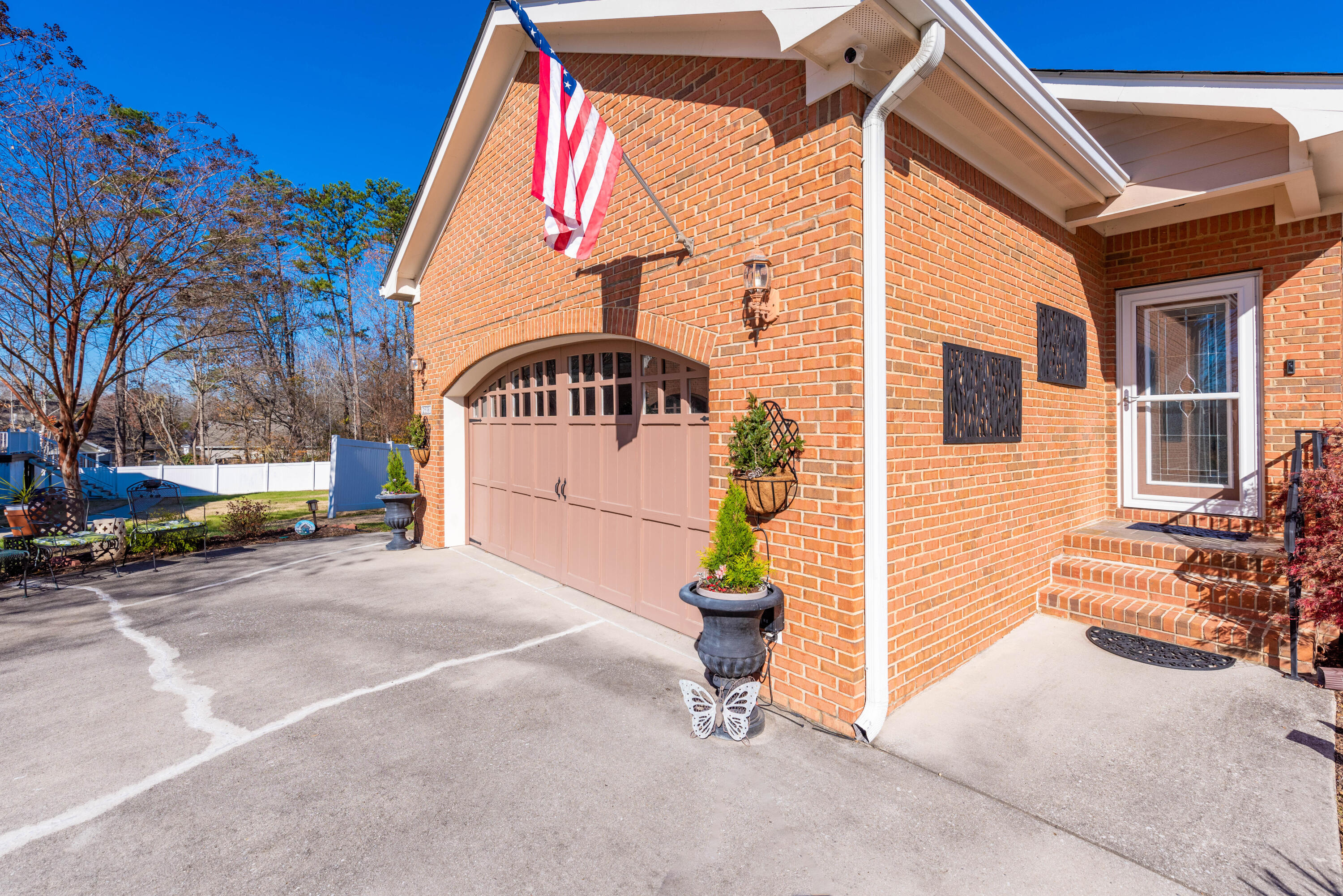 2538 Saint Lucie Court