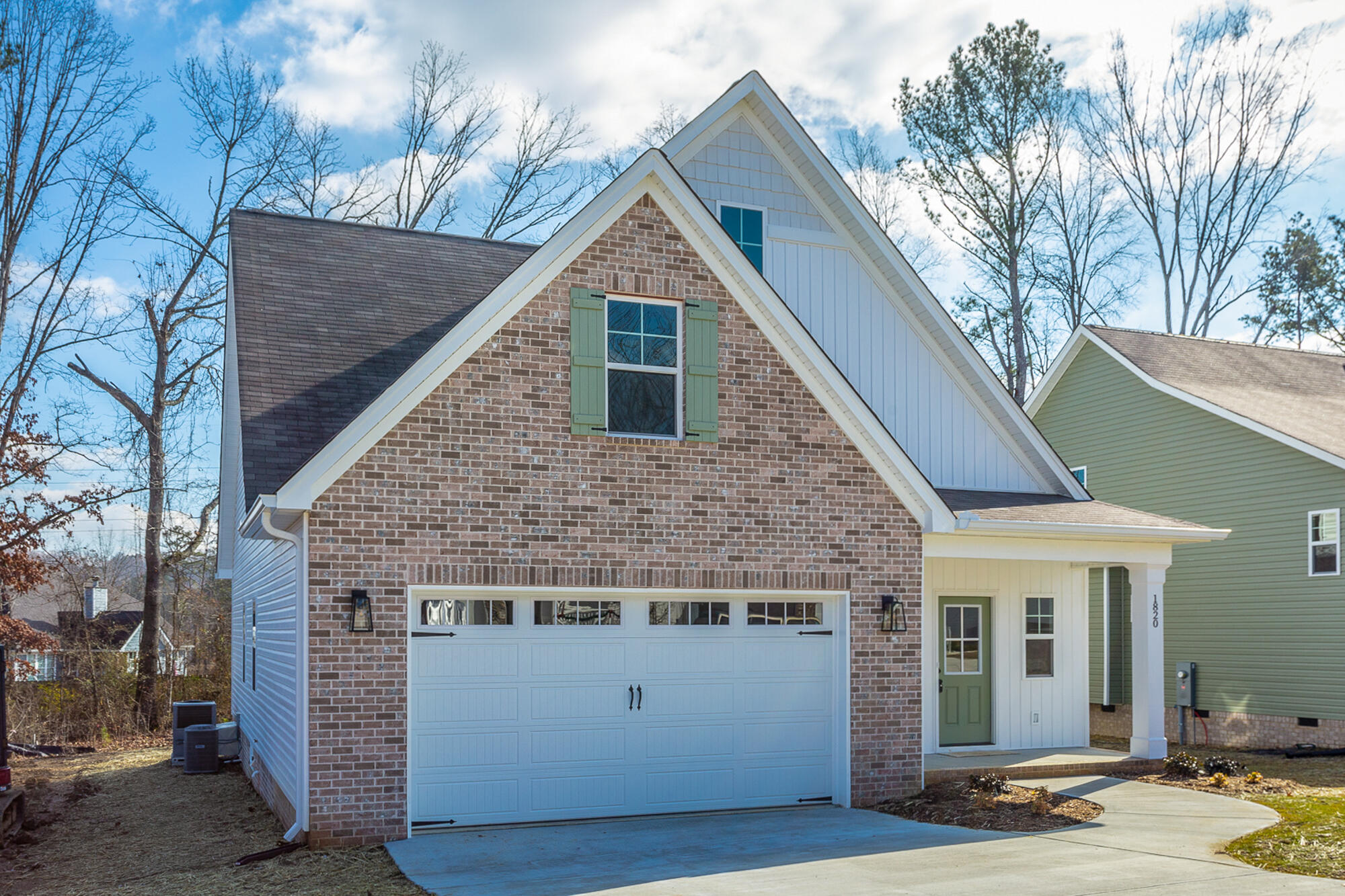 1820 Oakvale Drive, 46