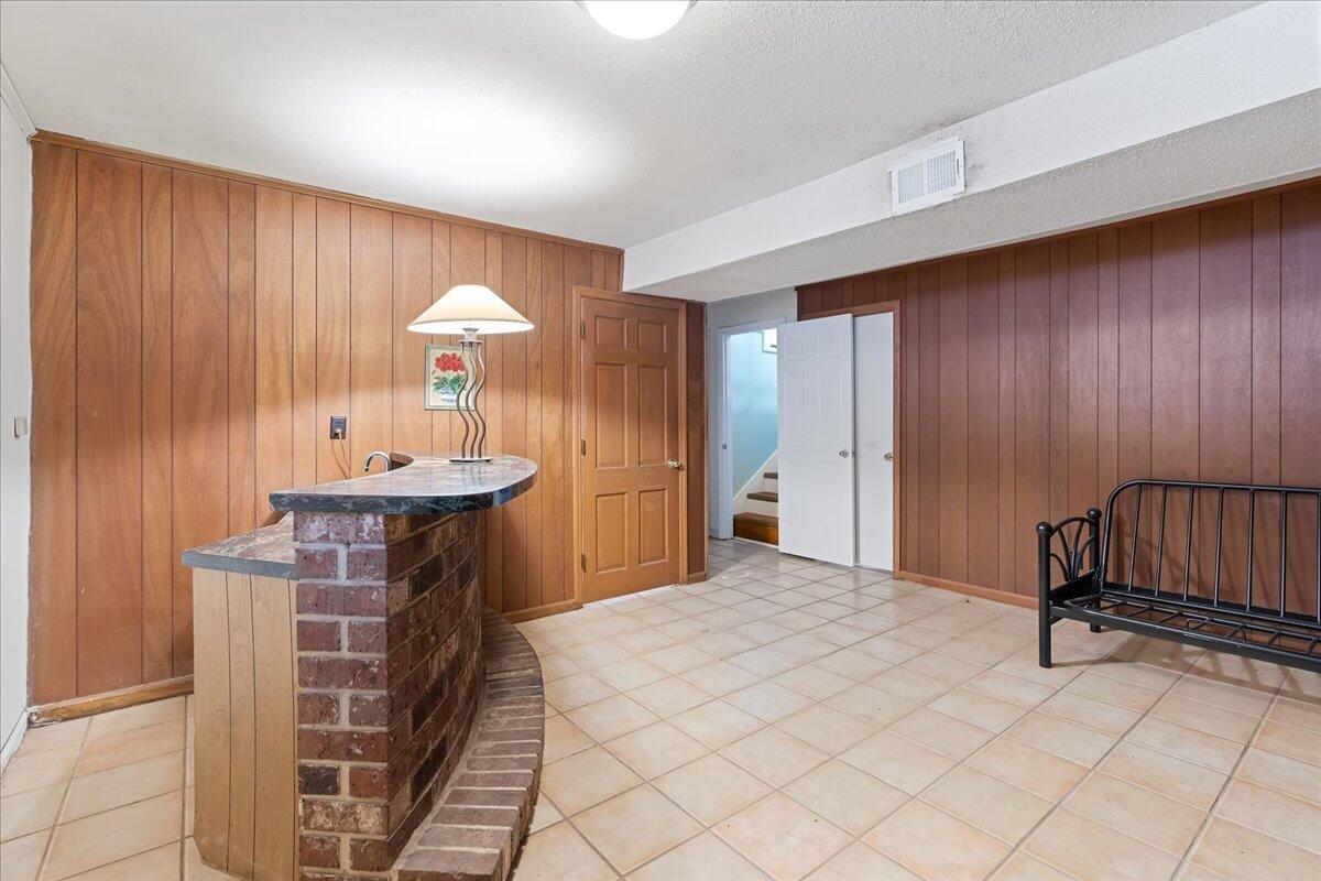 6003 Ticonderoga Circle