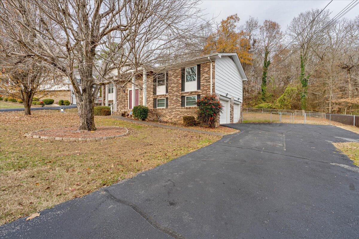 6003 Ticonderoga Circle