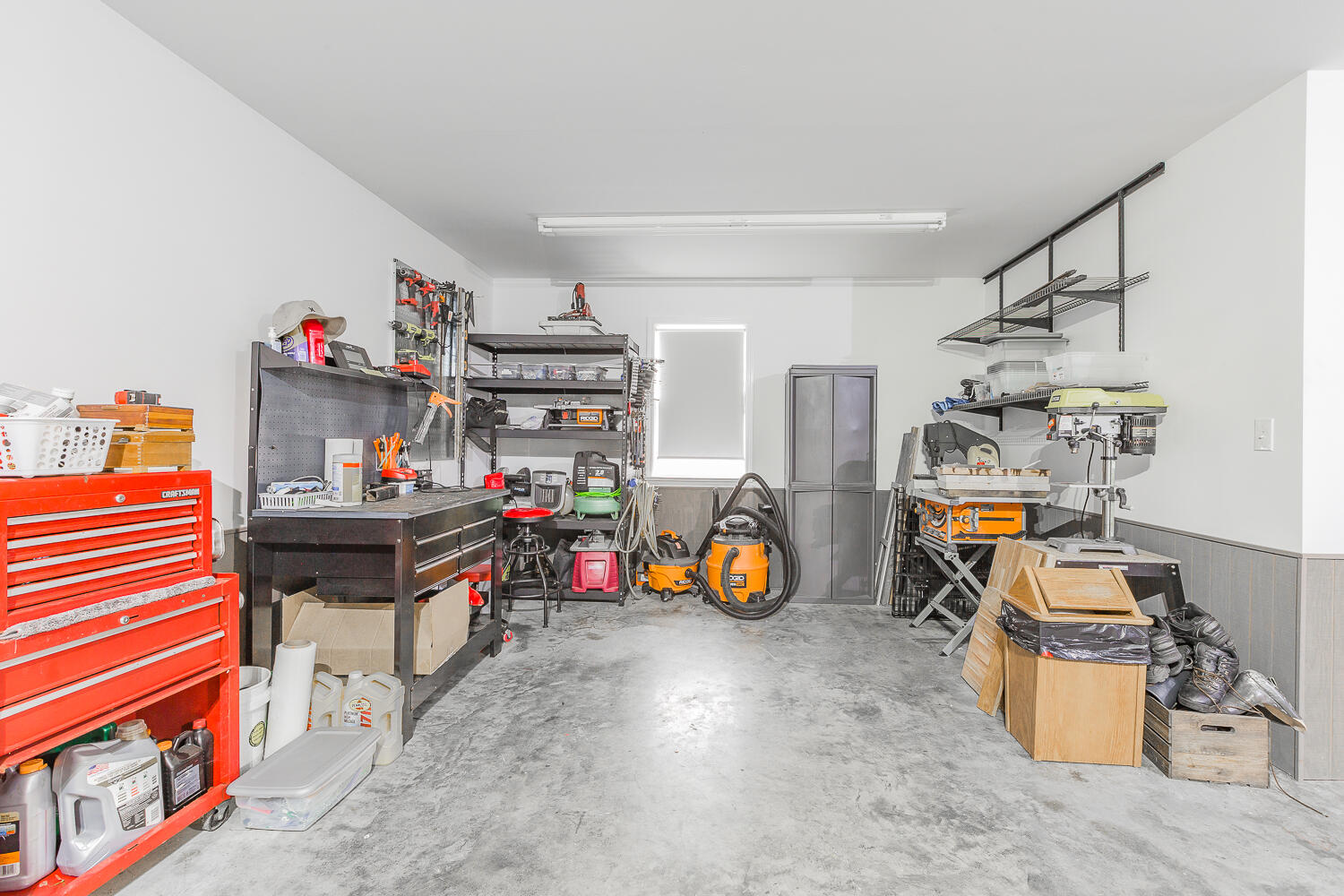 3216 Leona Drive