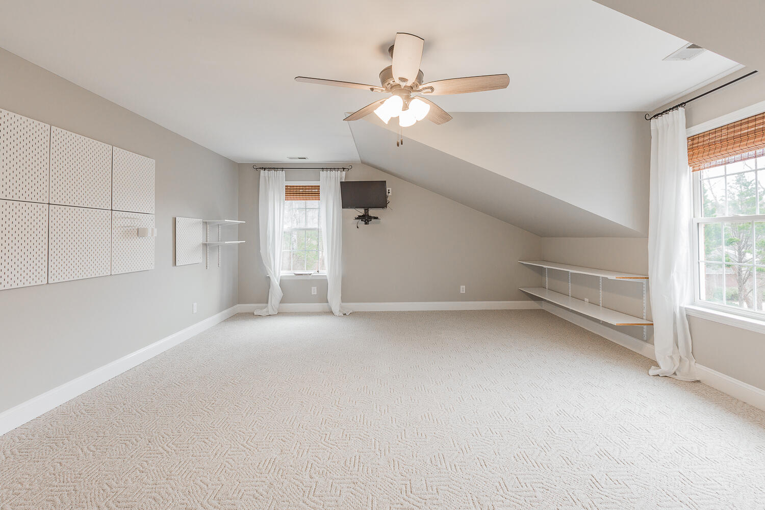 3216 Leona Drive
