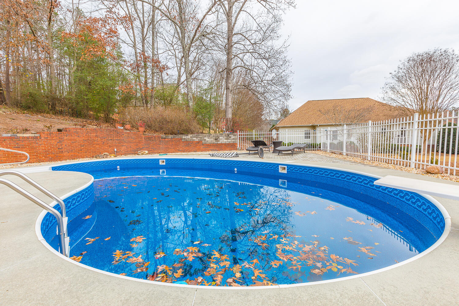 3216 Leona Drive