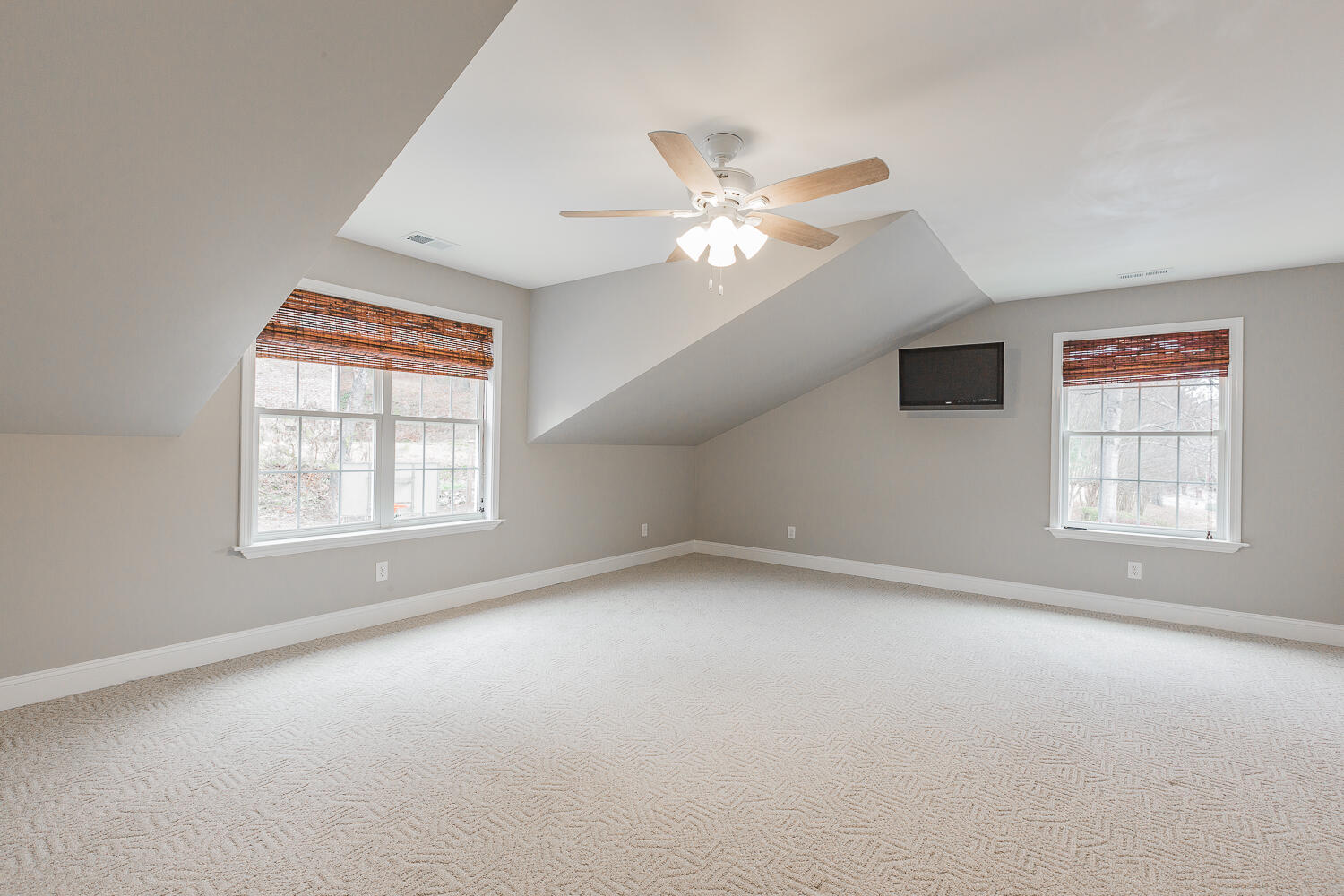 3216 Leona Drive