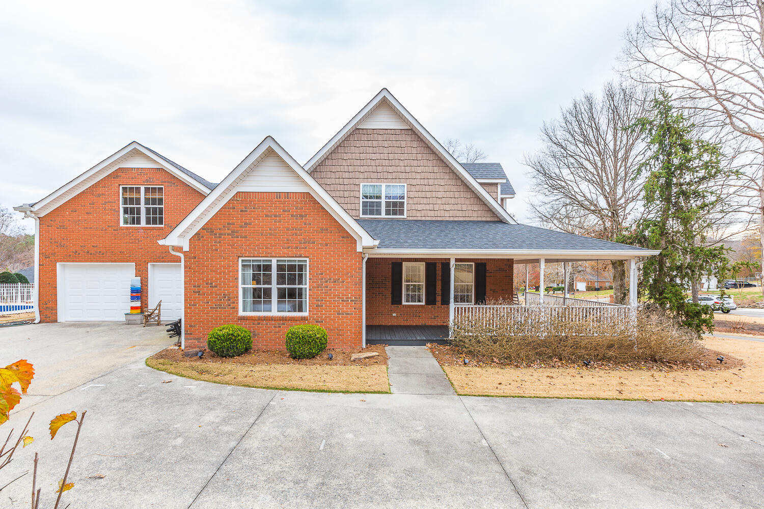 3216 Leona Drive