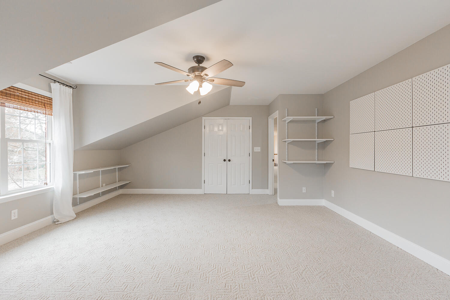3216 Leona Drive