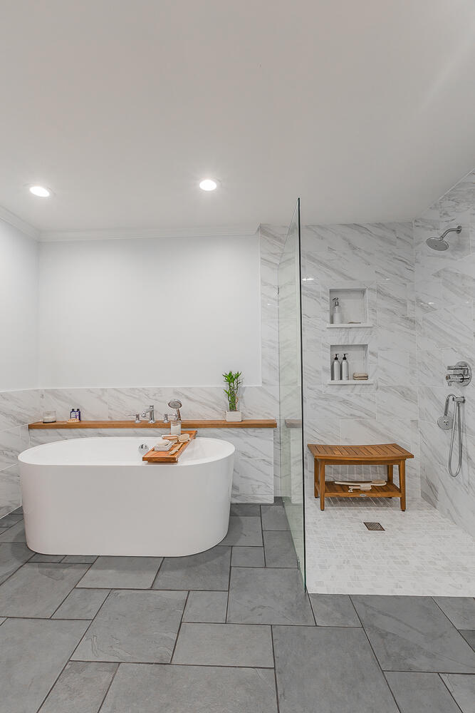 3216 Leona Drive