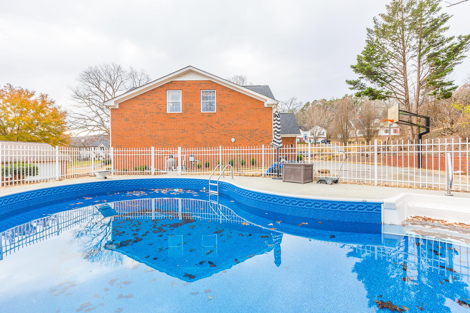 3216 Leona Drive