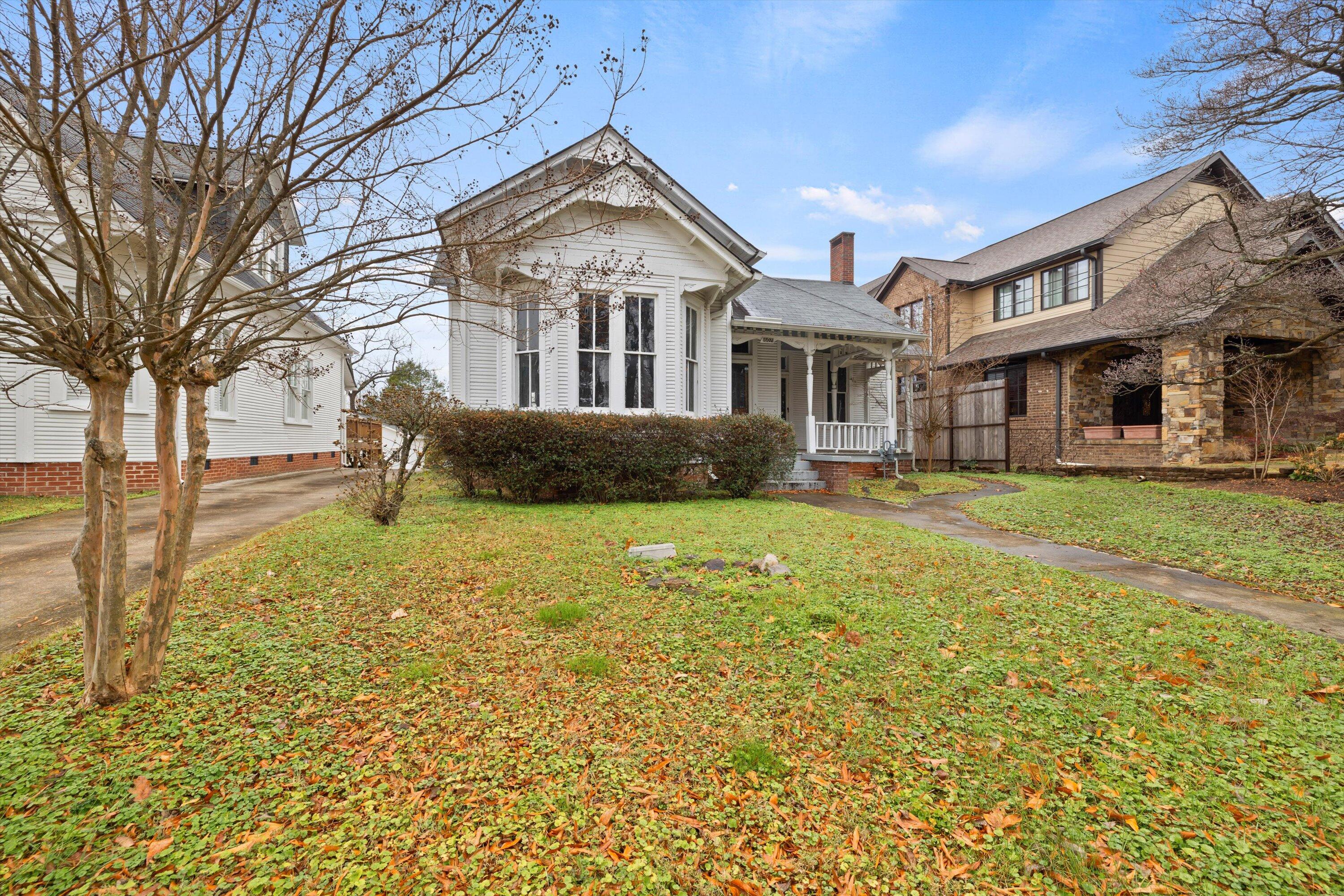 607 Forest Avenue