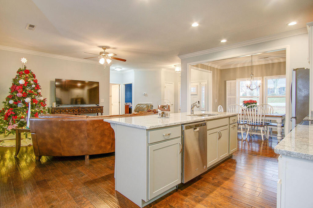 1094 Boynton Drive