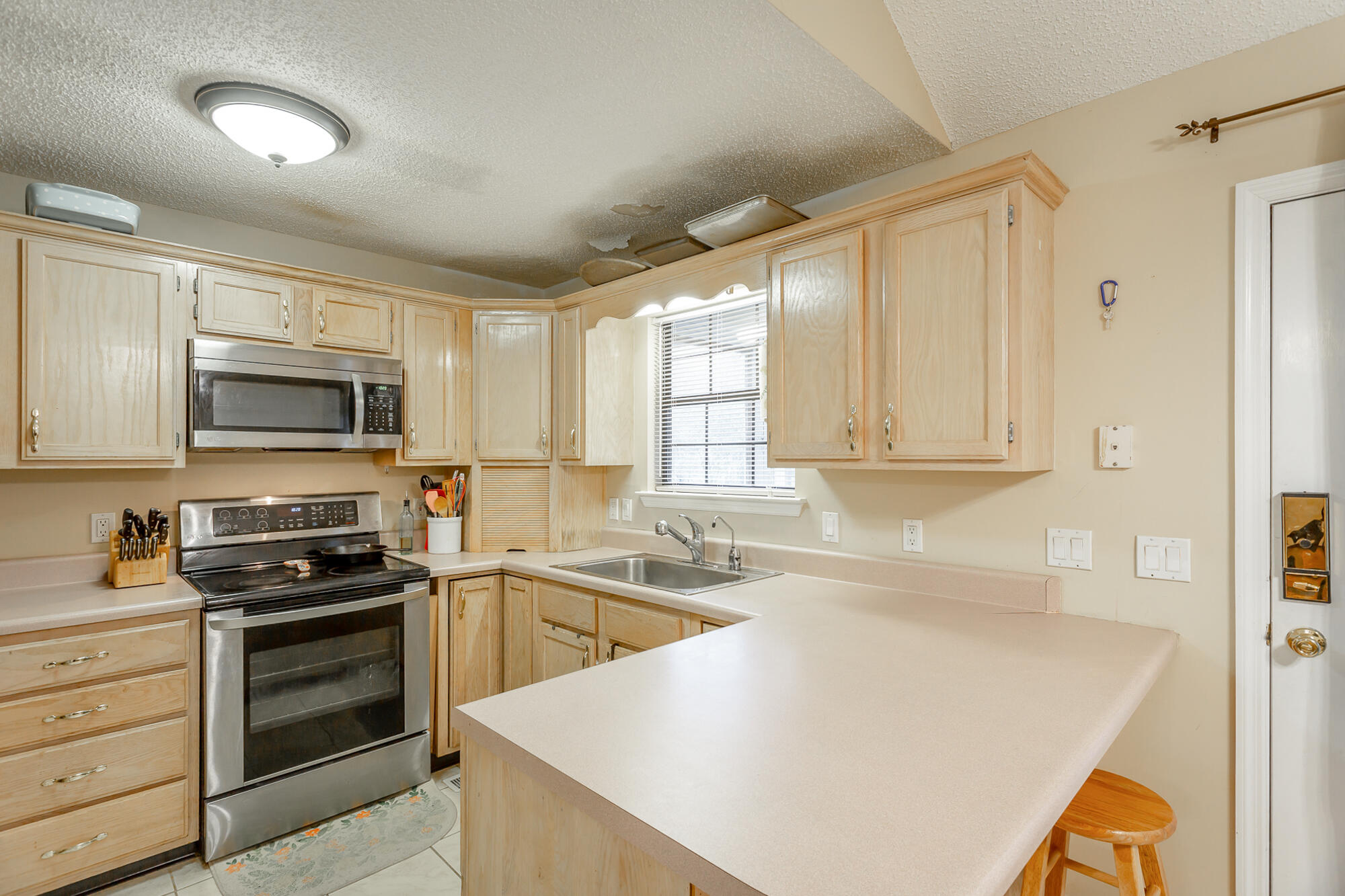 5200 Darrowby Drive
