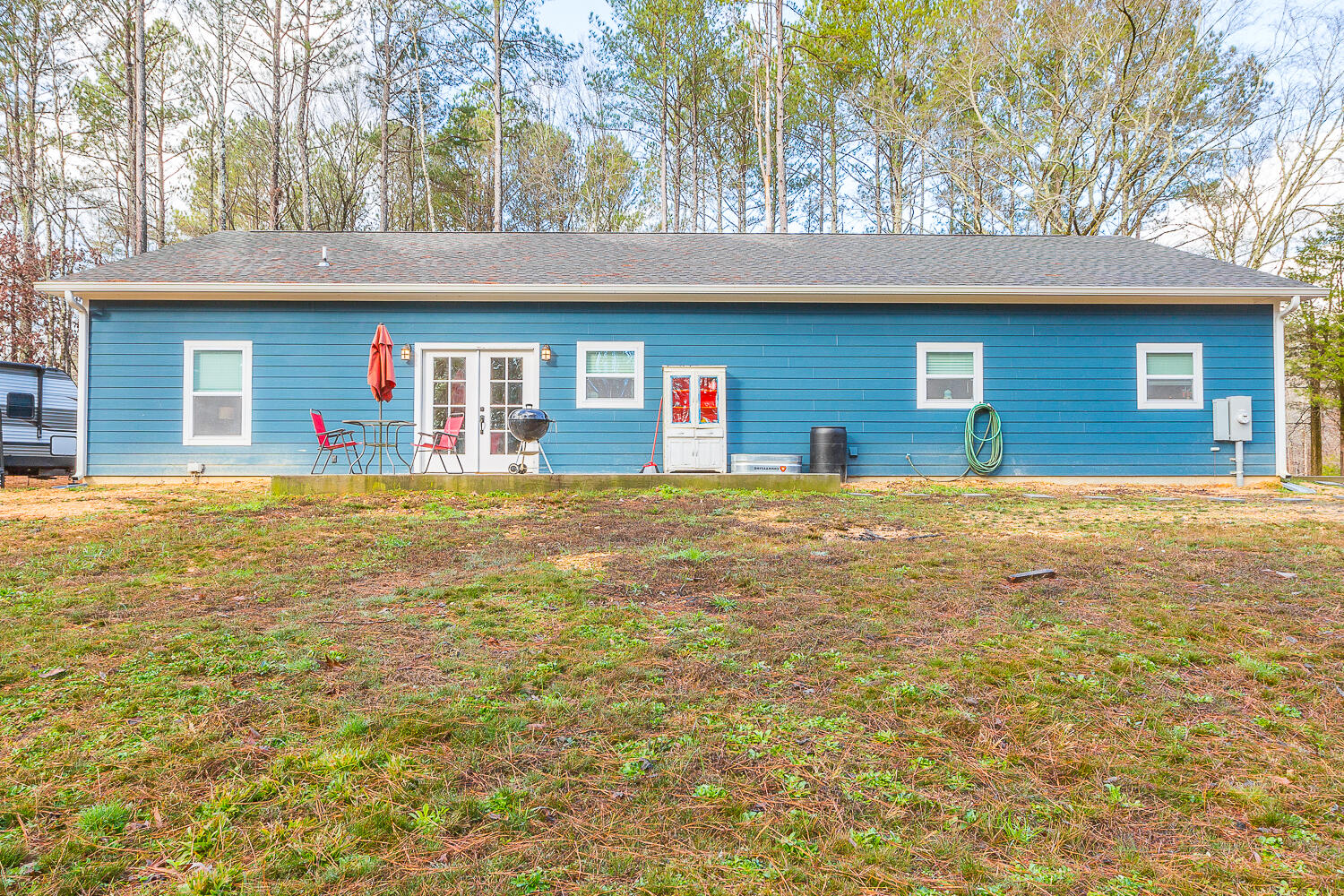 990 Hemphill Road