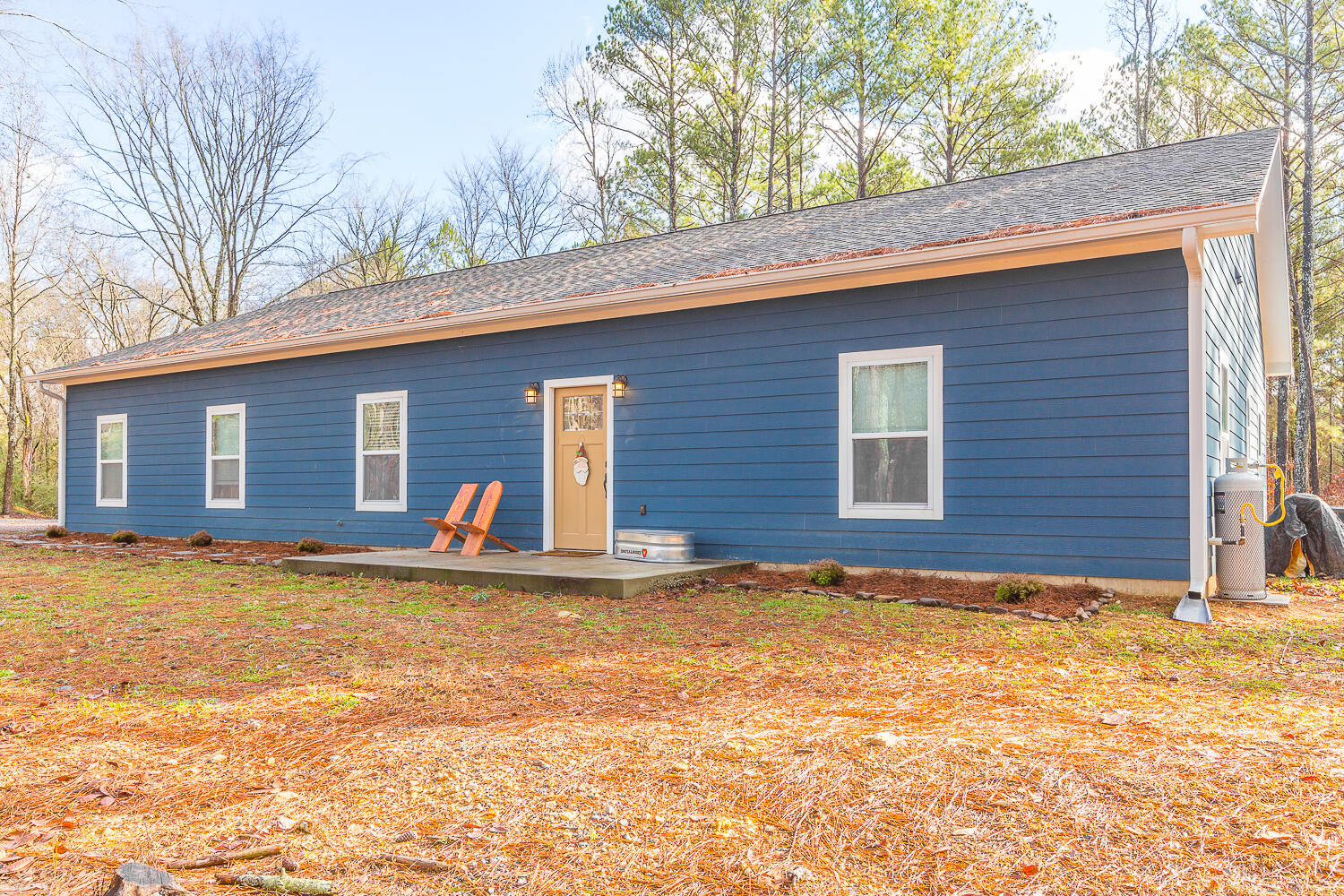 990 Hemphill Road
