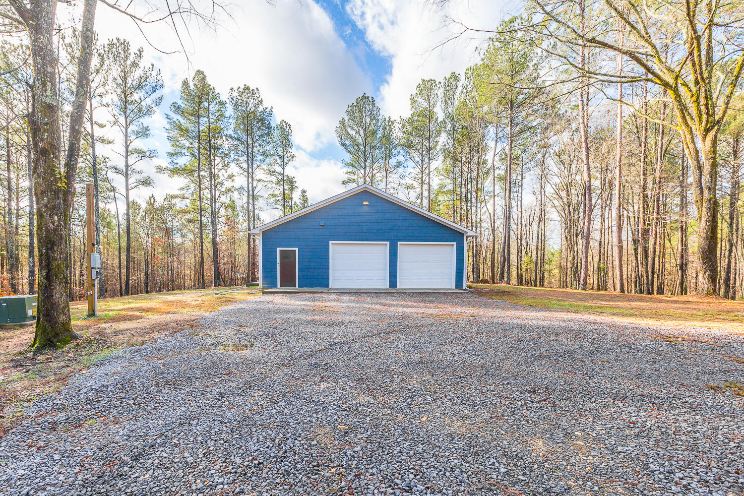 990 Hemphill Road