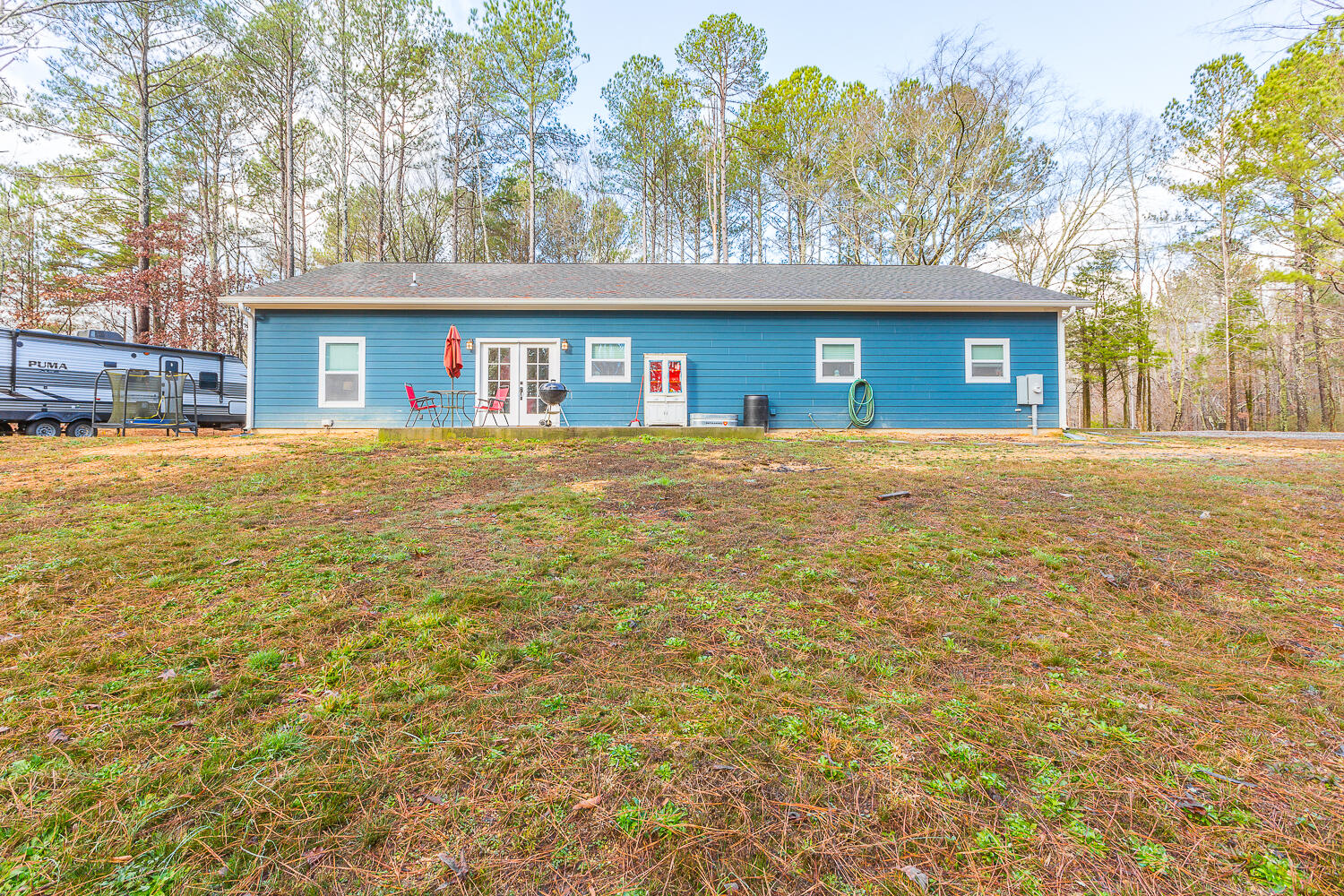 990 Hemphill Road