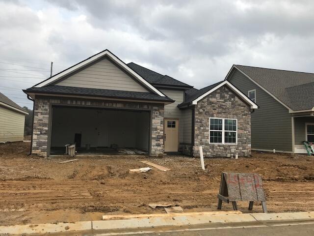 1058 Silverpine Drive, 42