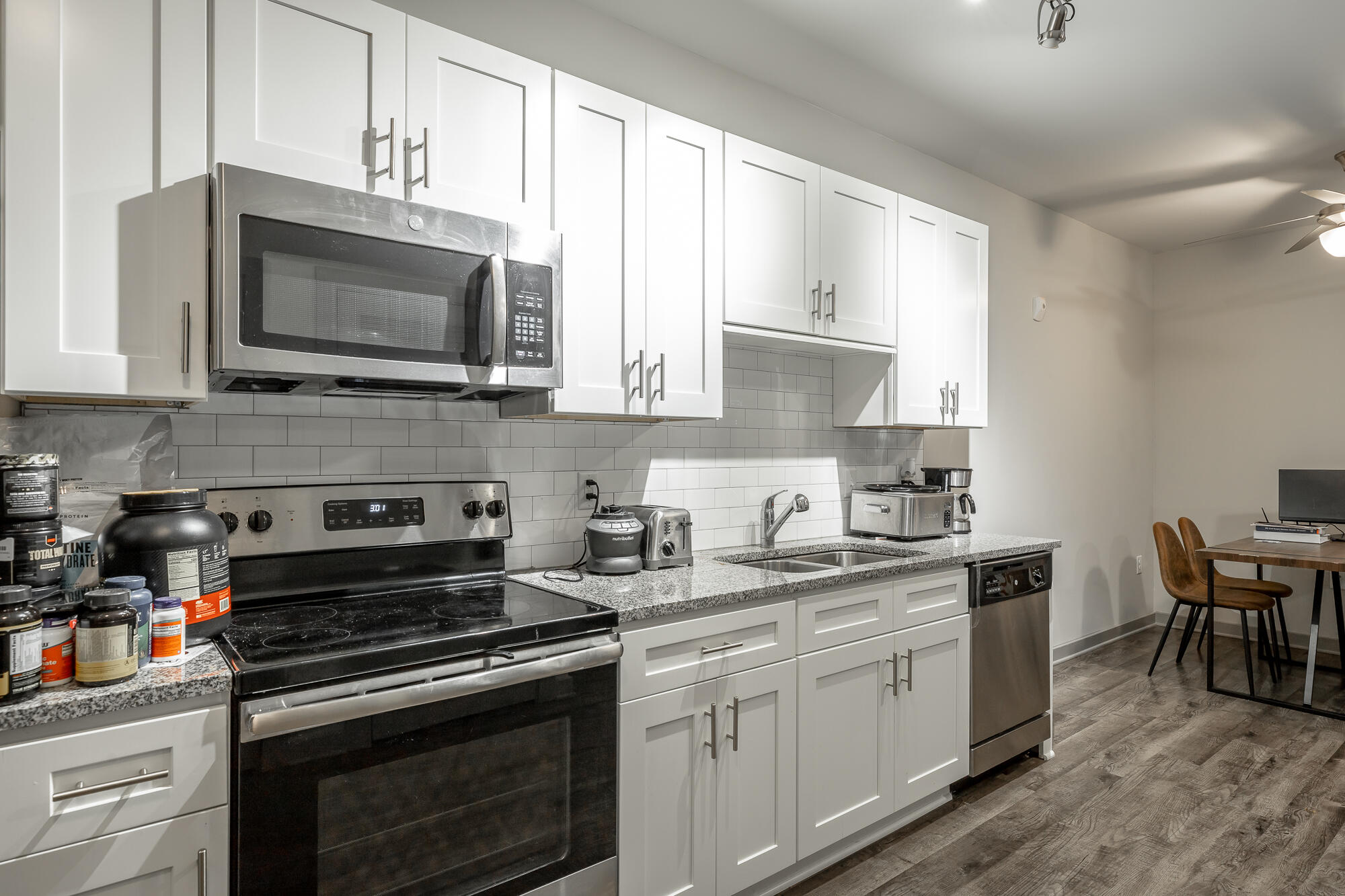 782 Riverfront Parkway, 415