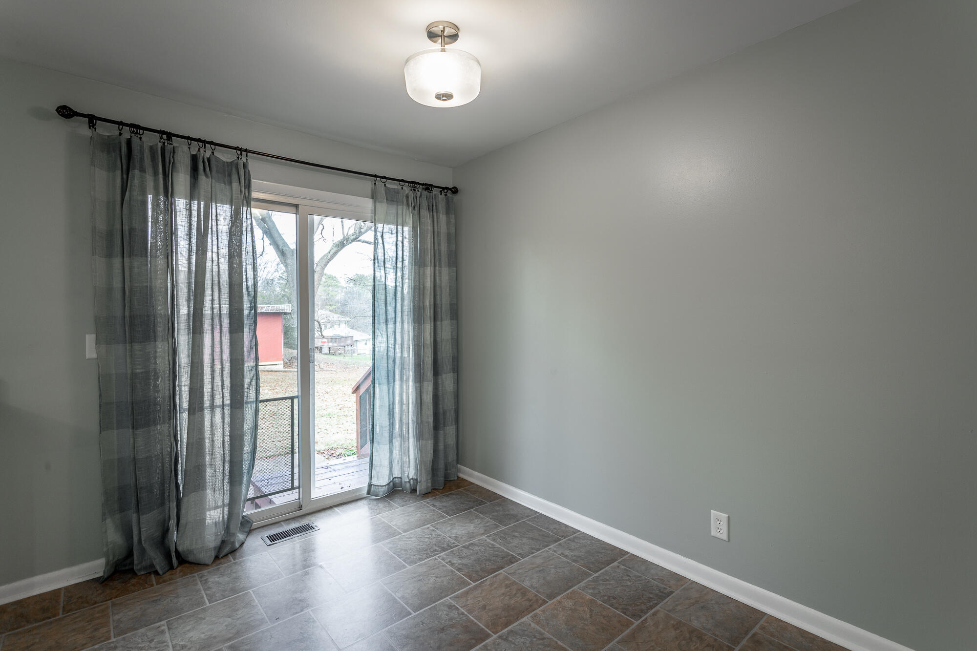 1321 Lynnhaven Circle