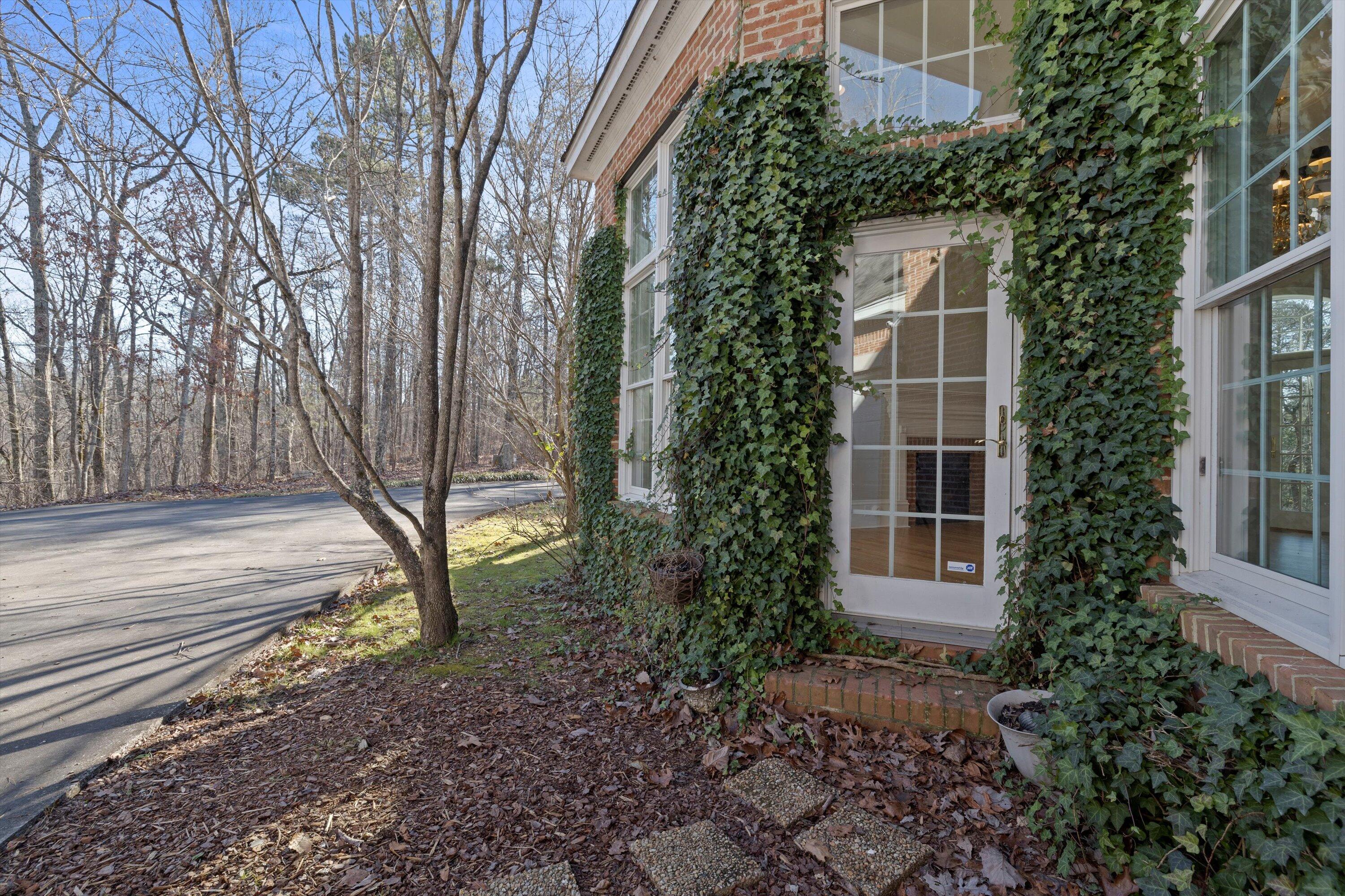 9014 E Hwy 136, LaFayette