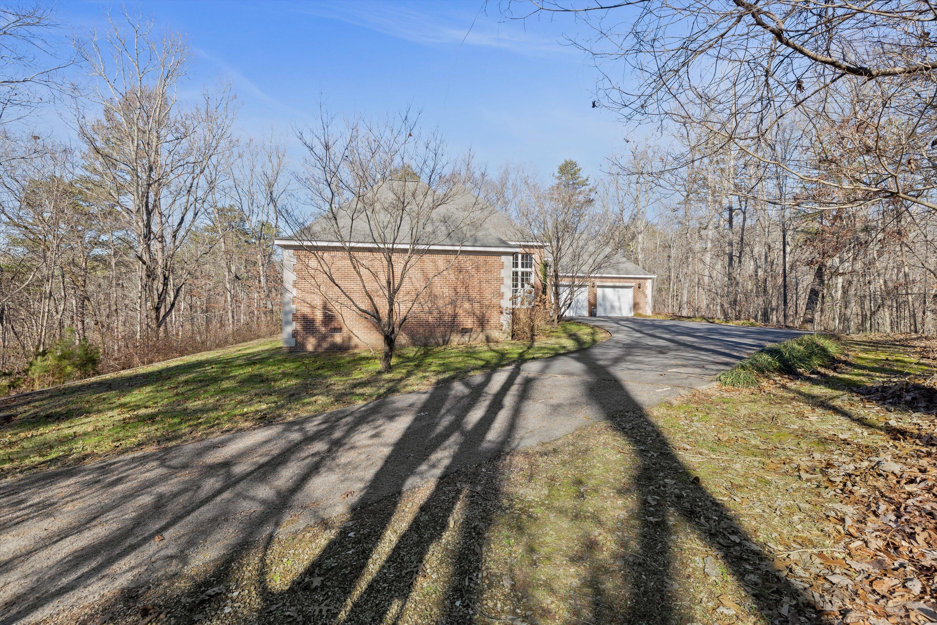 9014 E Hwy 136, LaFayette