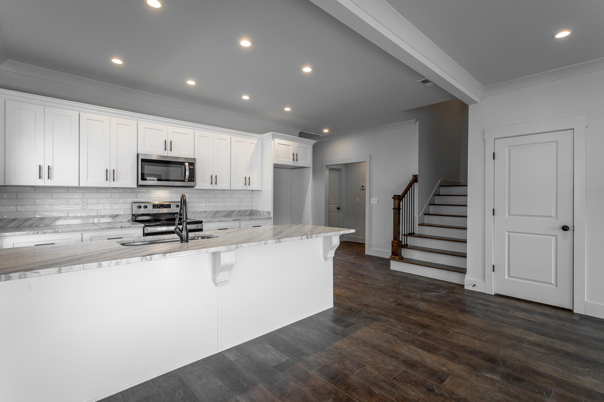 395 Willow Grove Court, 30