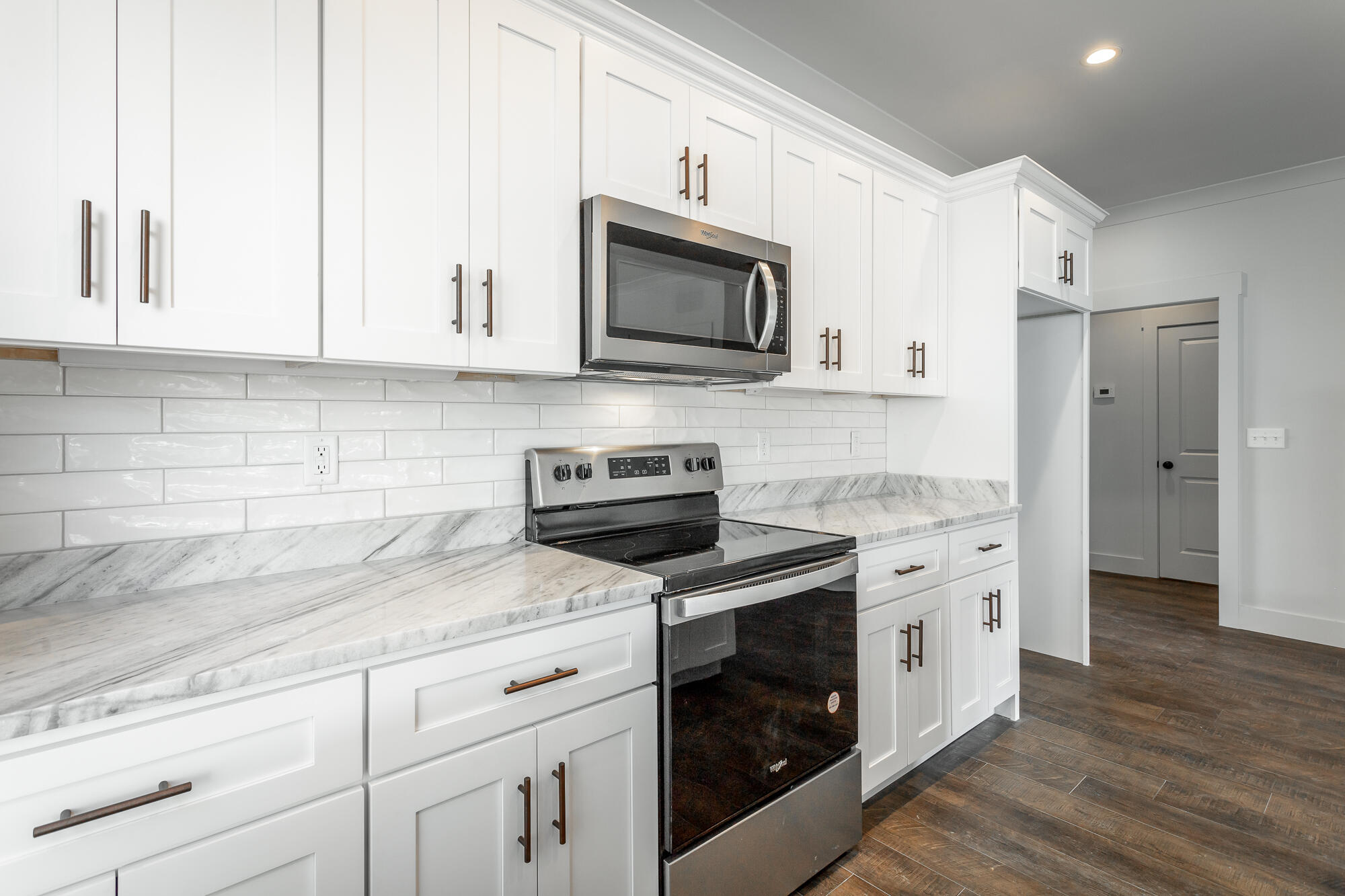 395 Willow Grove Court, 30