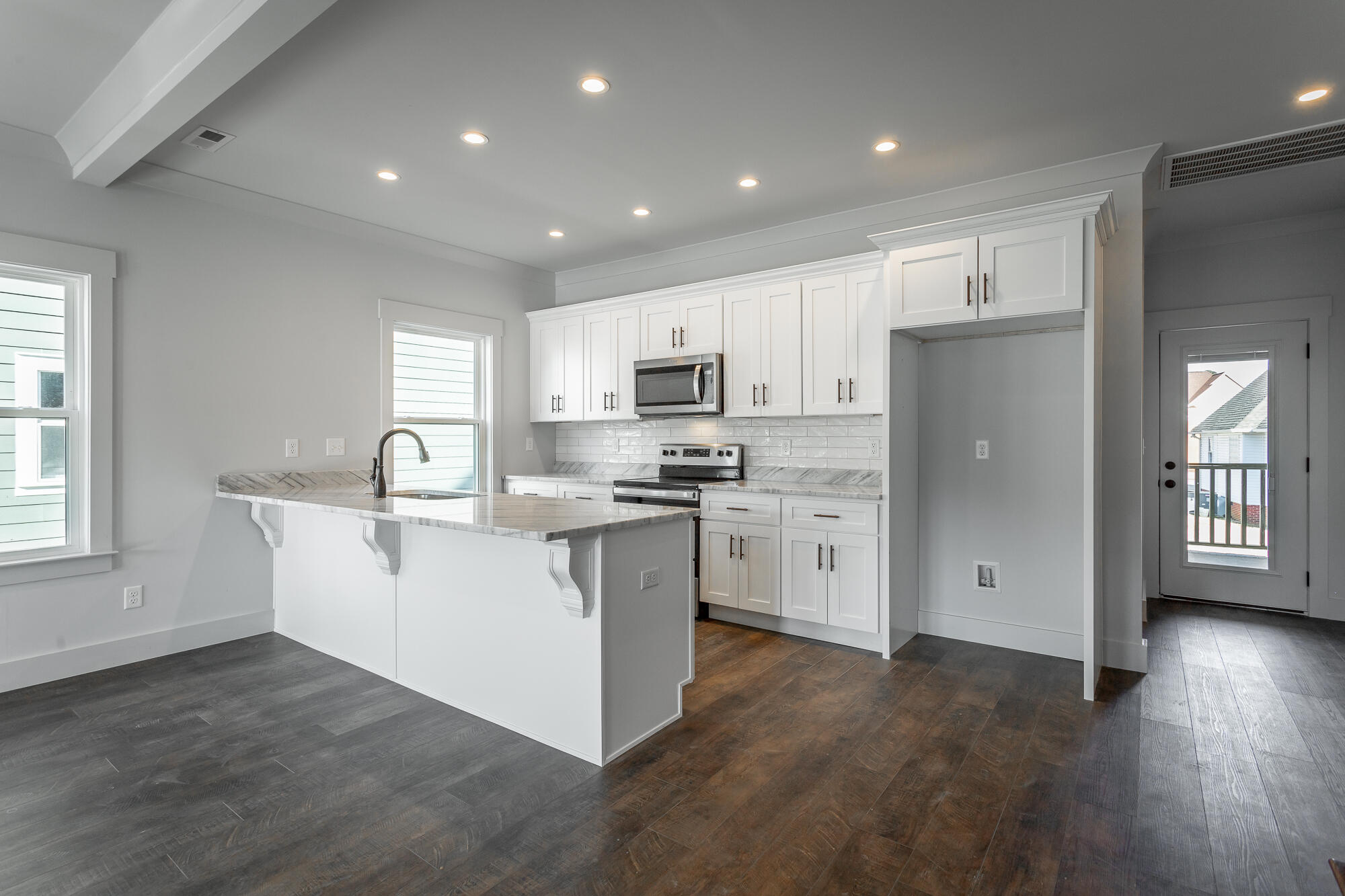 395 Willow Grove Court, 30