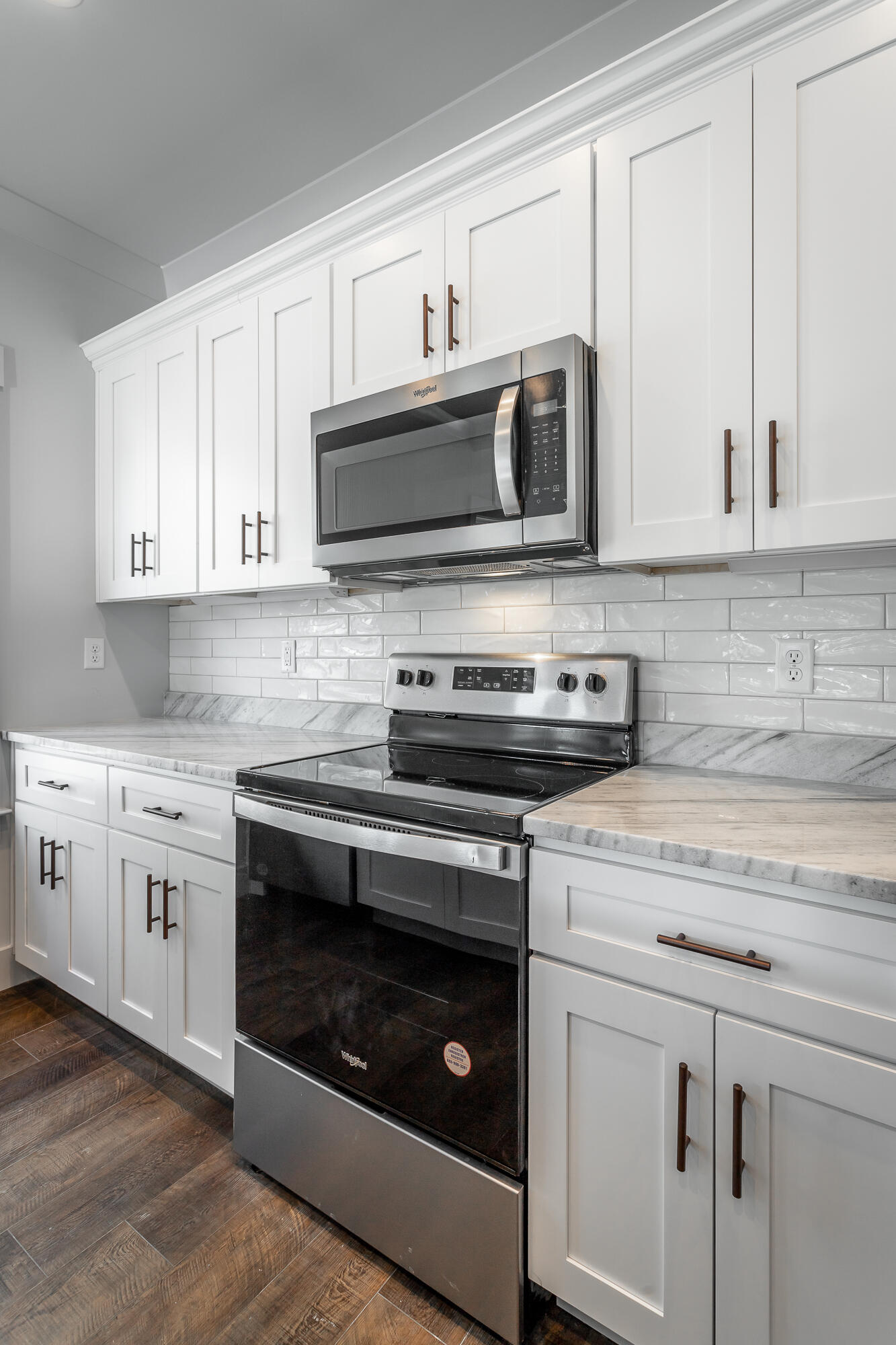 395 Willow Grove Court, 30