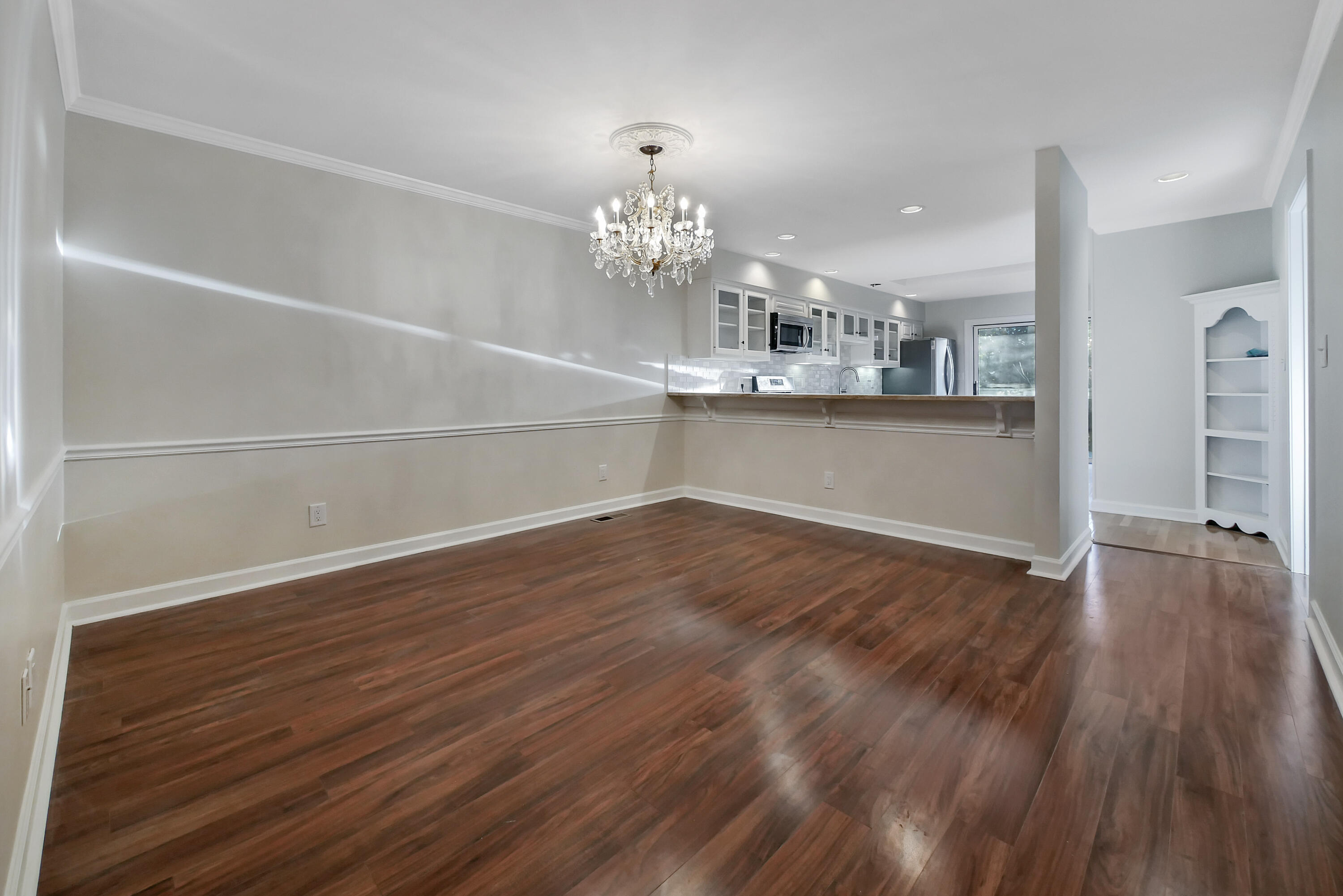 1619 Taft Highway