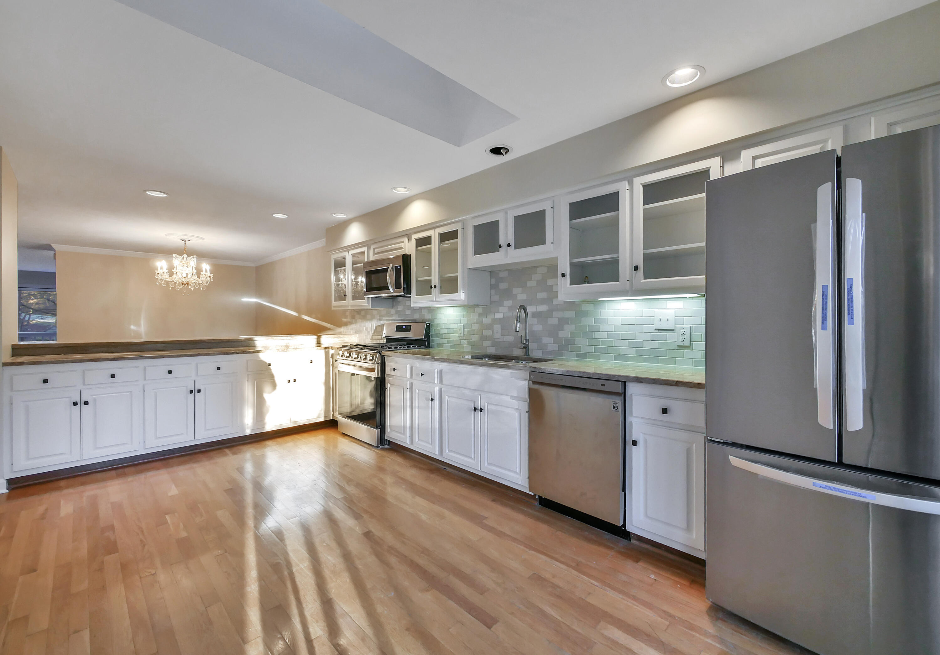 1619 Taft Highway