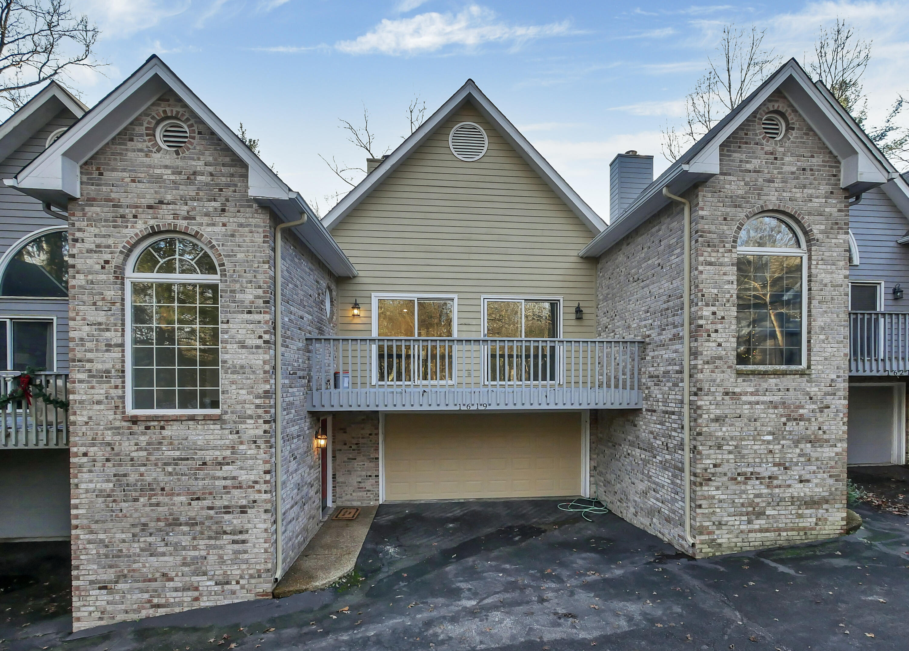 1619 Taft Highway
