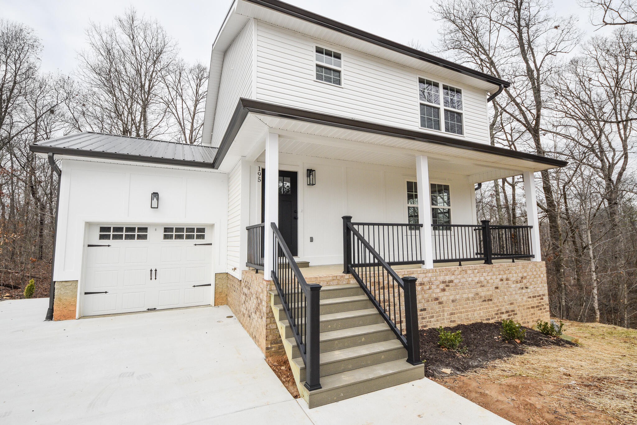 195 SW Silver Maple Circle