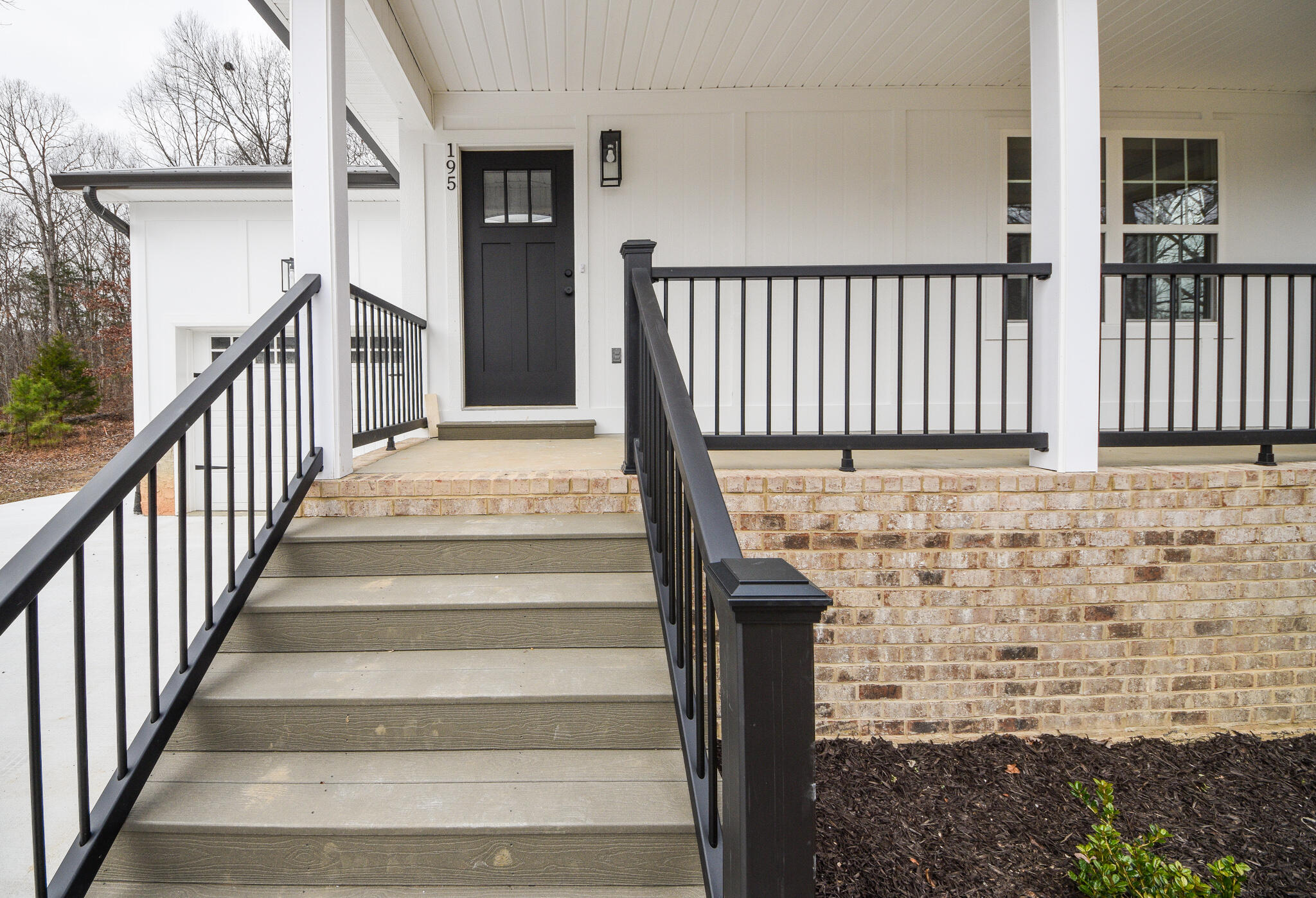 195 SW Silver Maple Circle