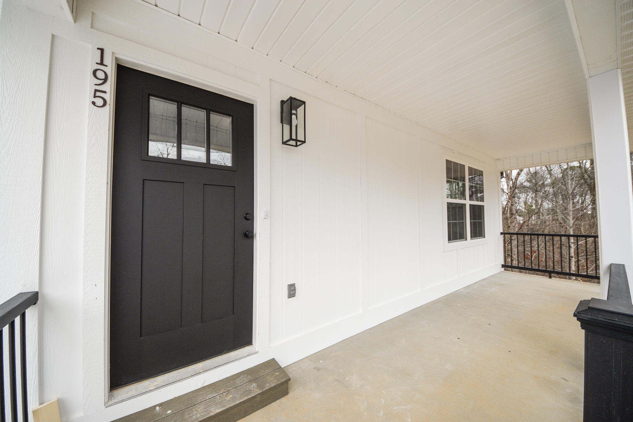 195 SW Silver Maple Circle