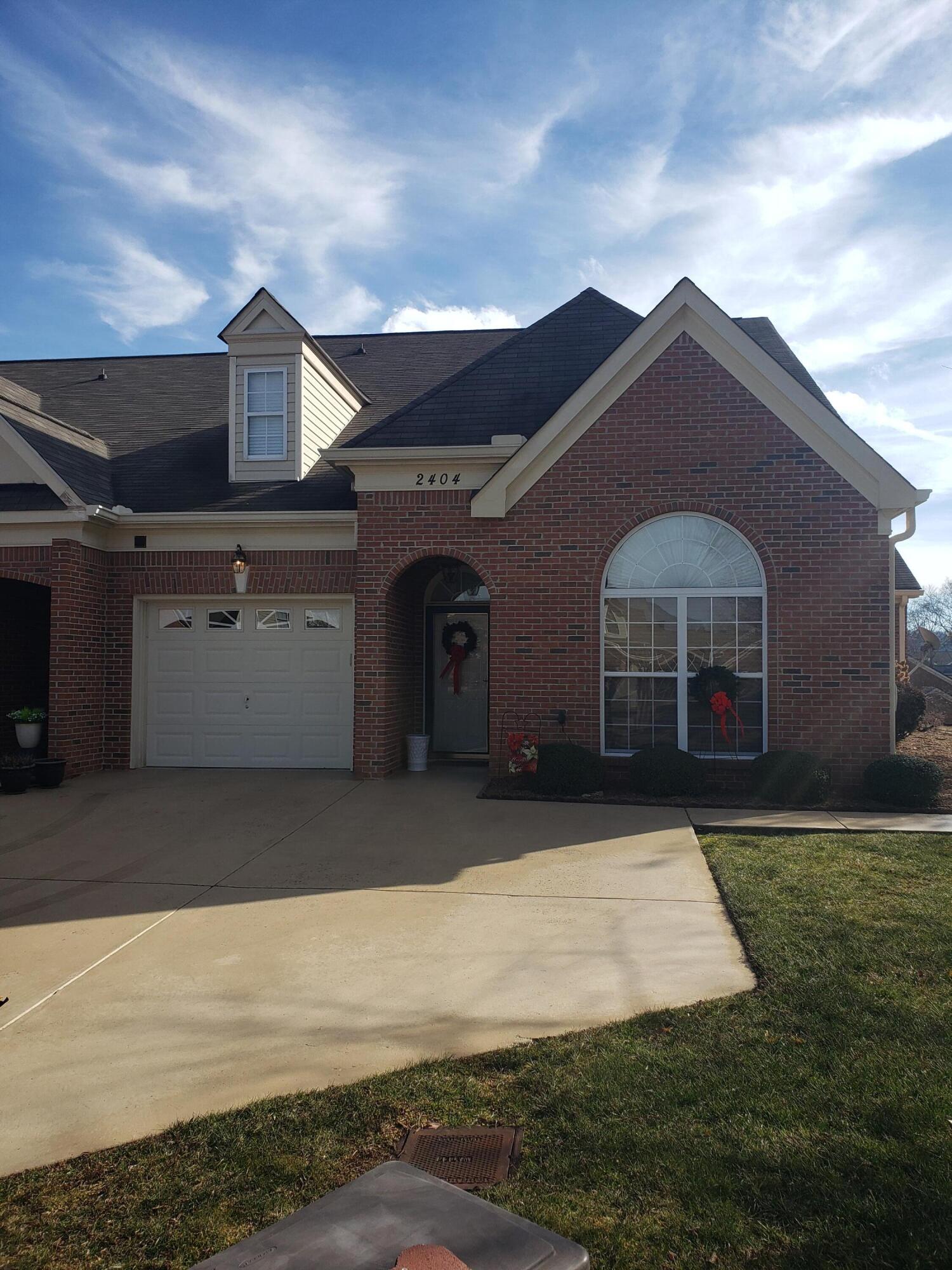 2404 Columbine Trail