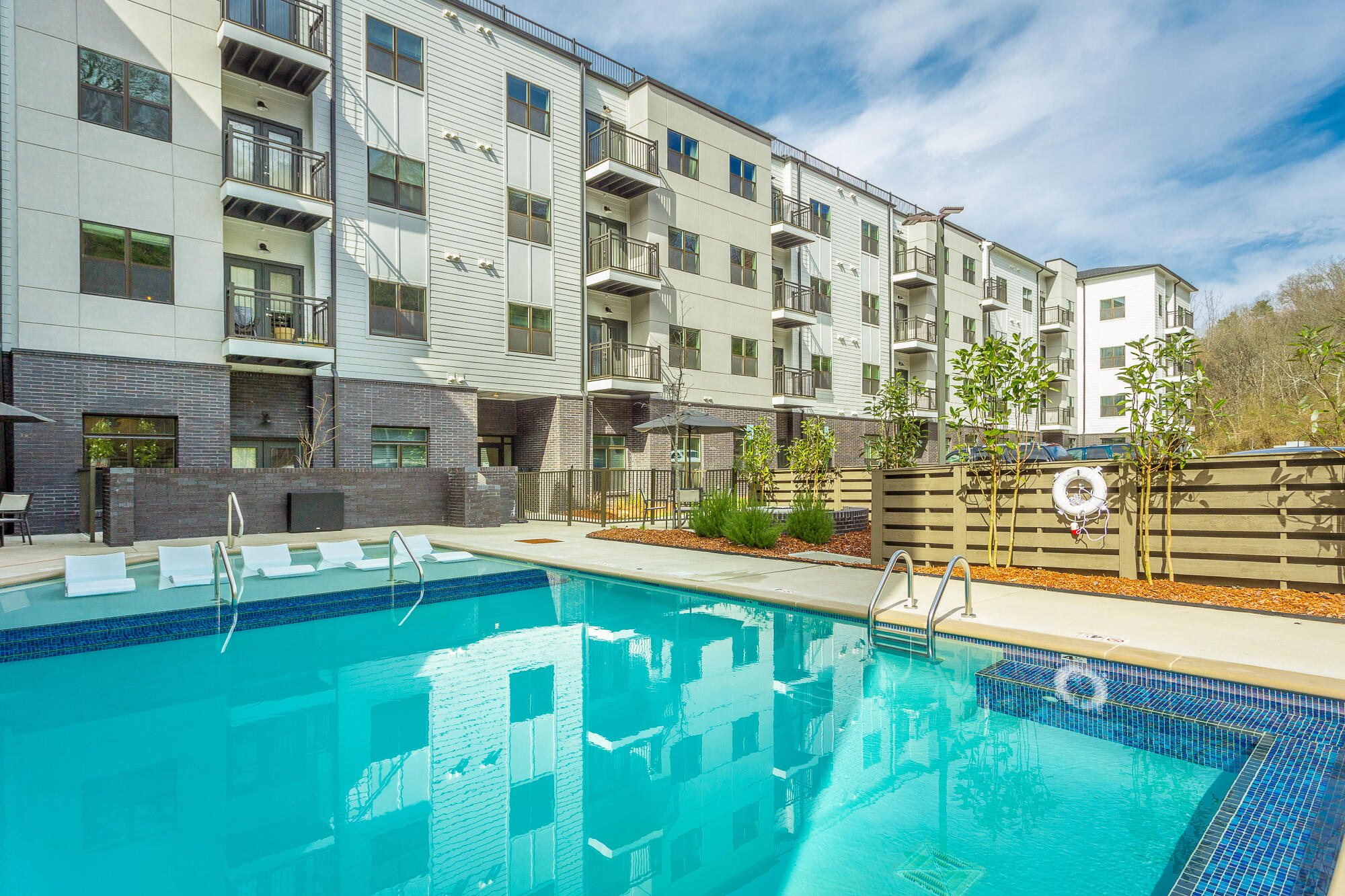 782 Riverfront Parkway, 106