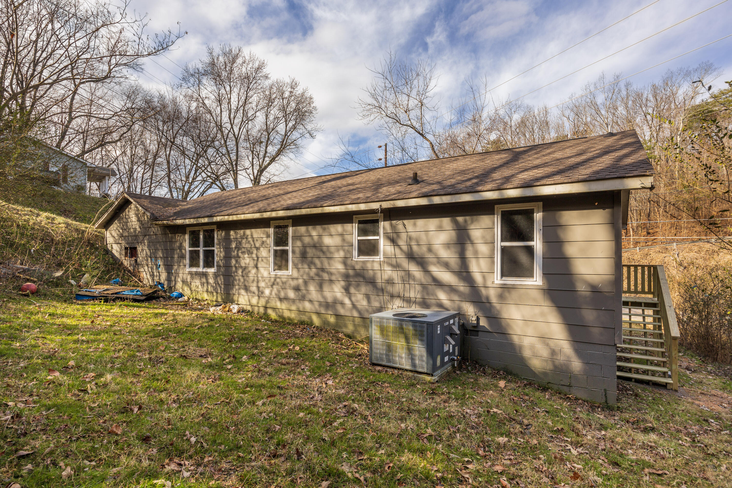1100 Old Pineville Road