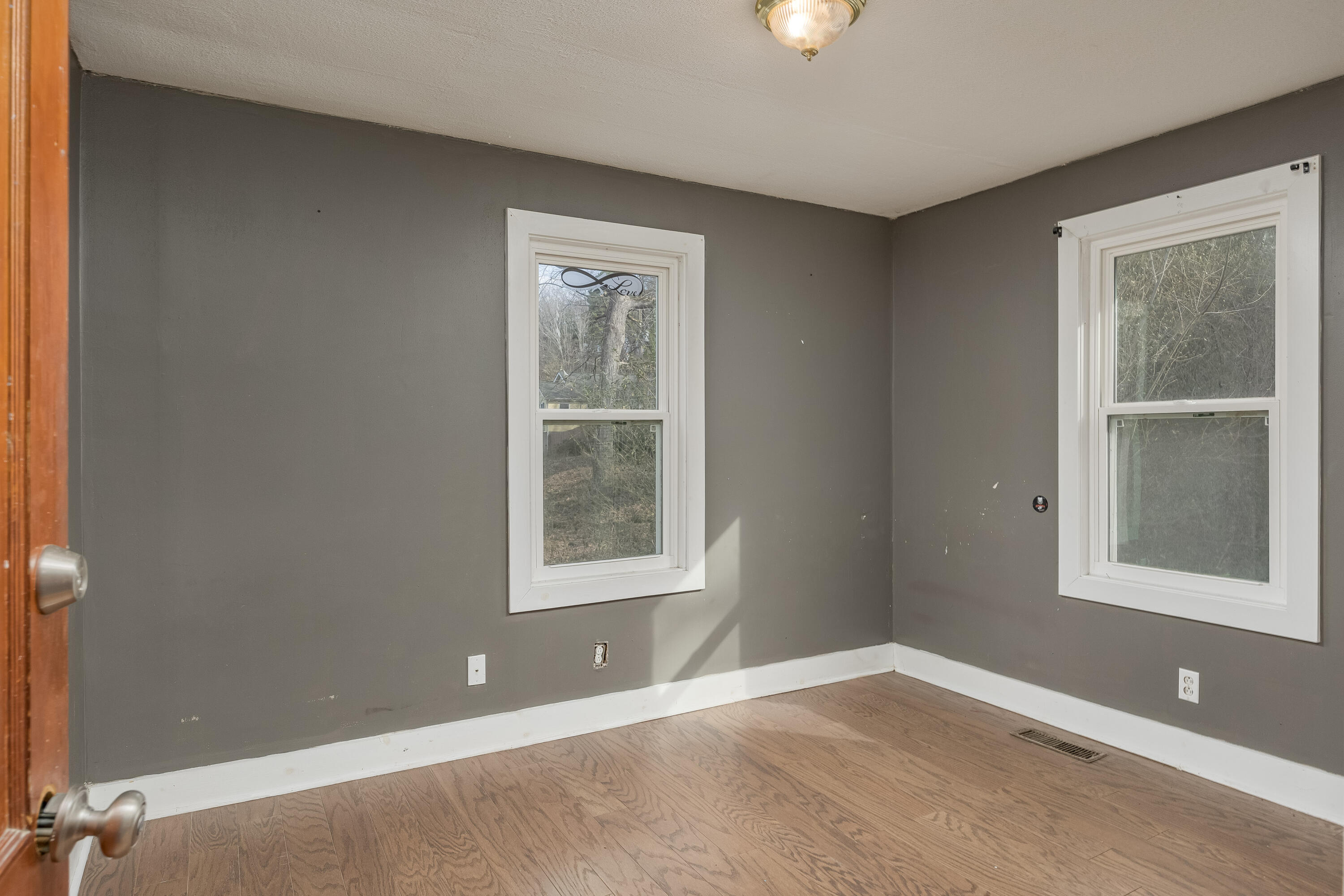 1100 Old Pineville Road