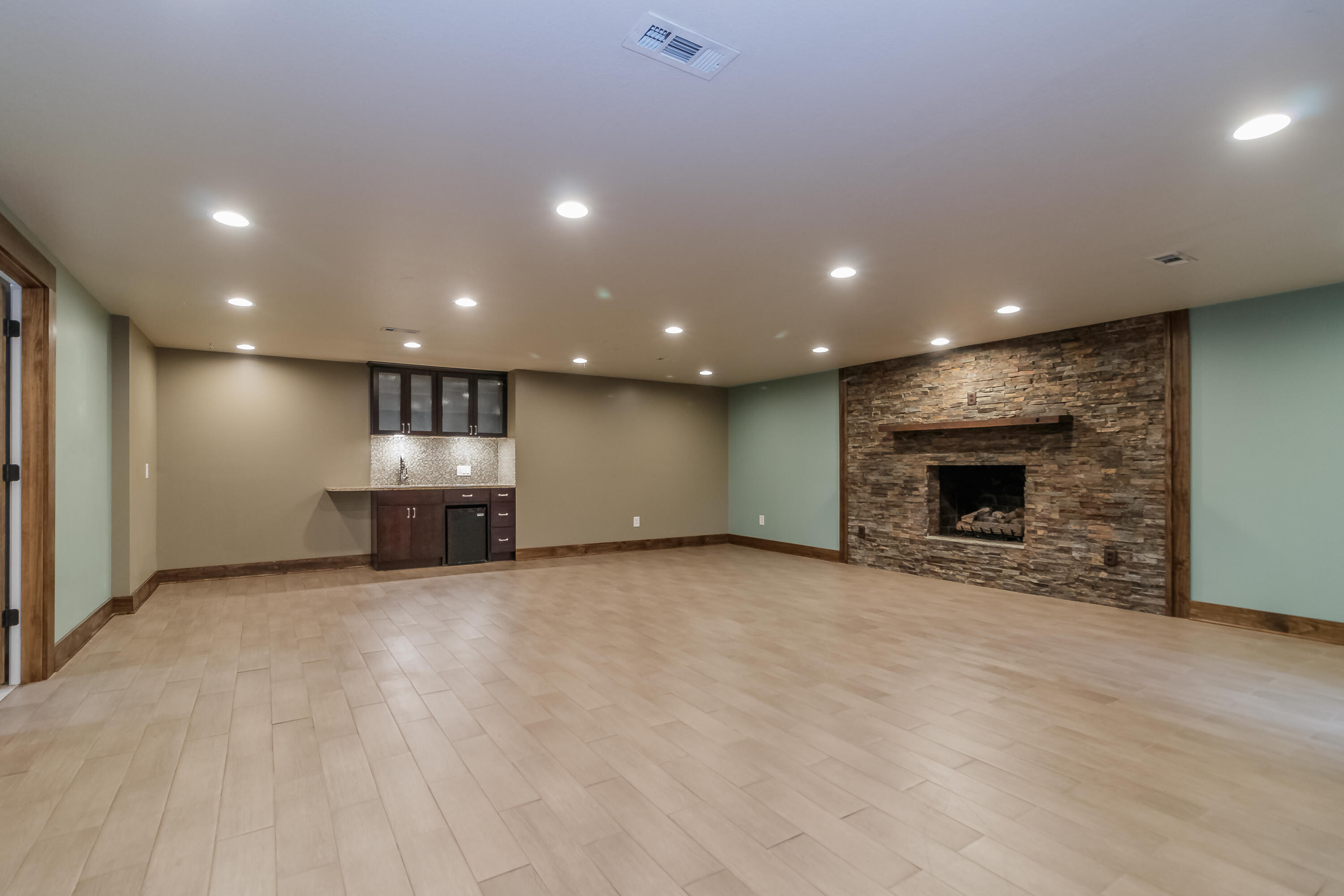 745 Woodgate Road