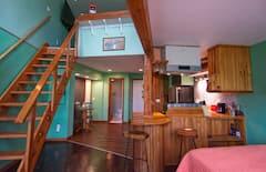 2080 Creek Road